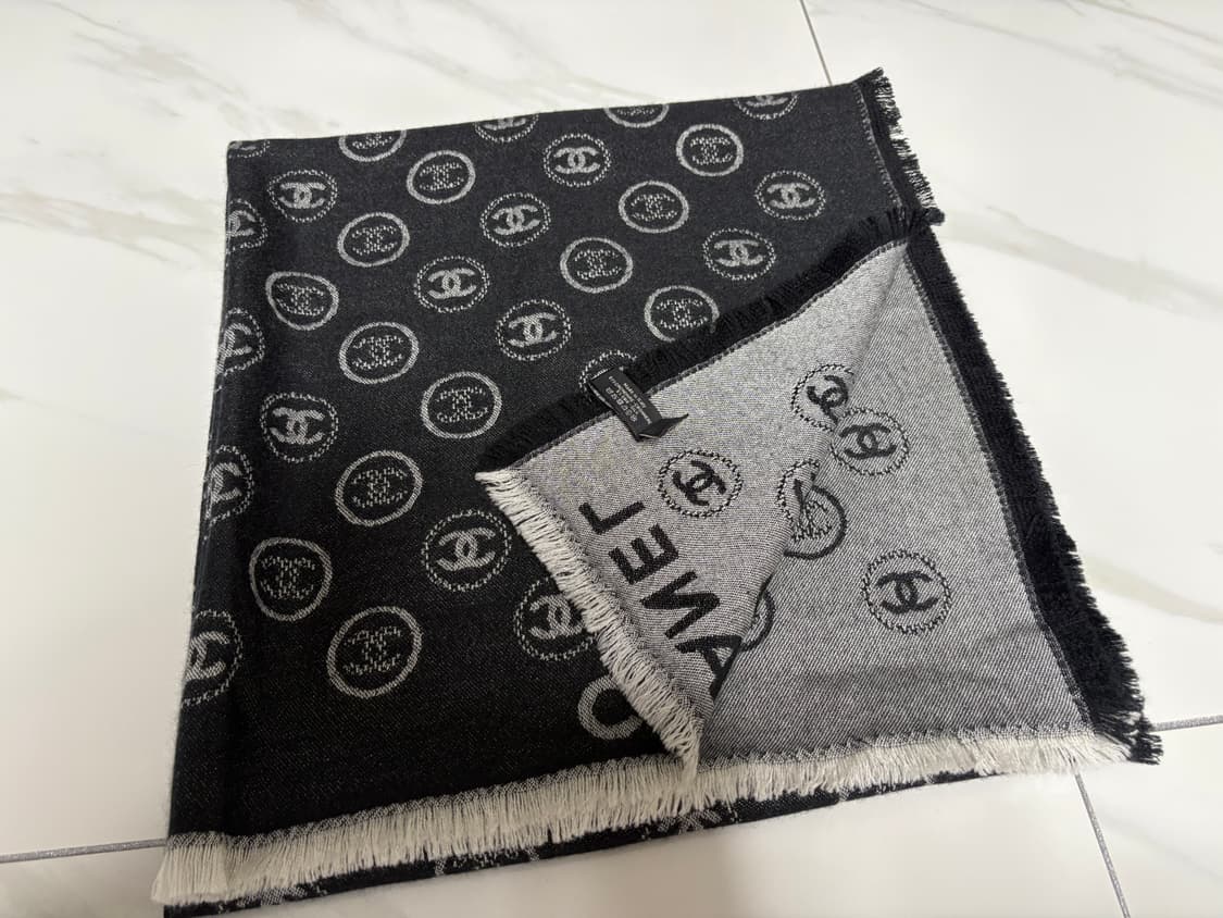 샤넬 정품 25SS CC로고 캐시미어 양면 머플러 AAA9 프린지숄 상품이미지4