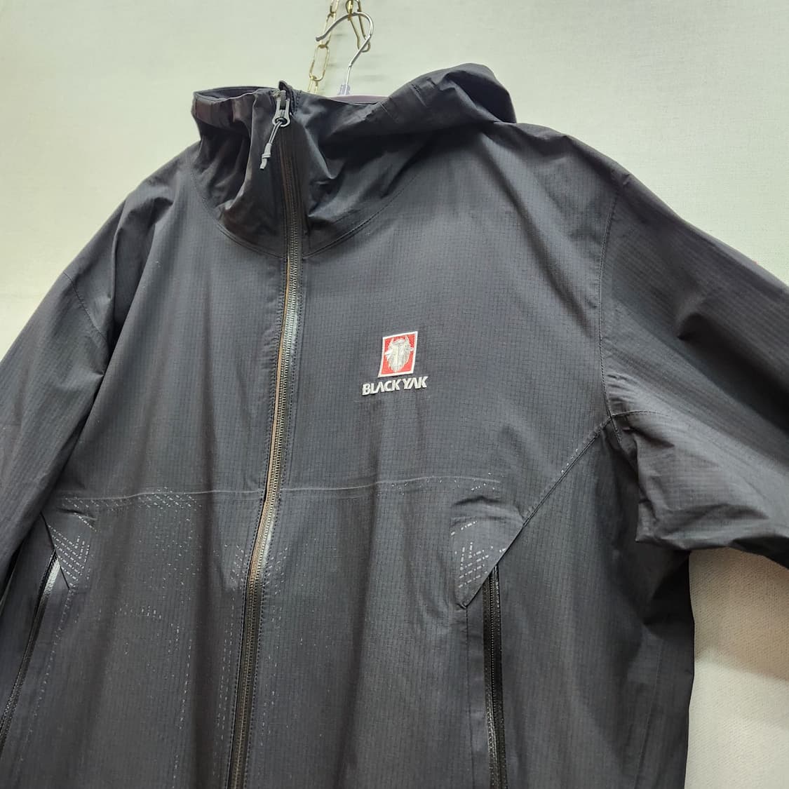 블랙야크 익스트림피크 로고 스트링 바람막이 105(XL) 상품이미지3