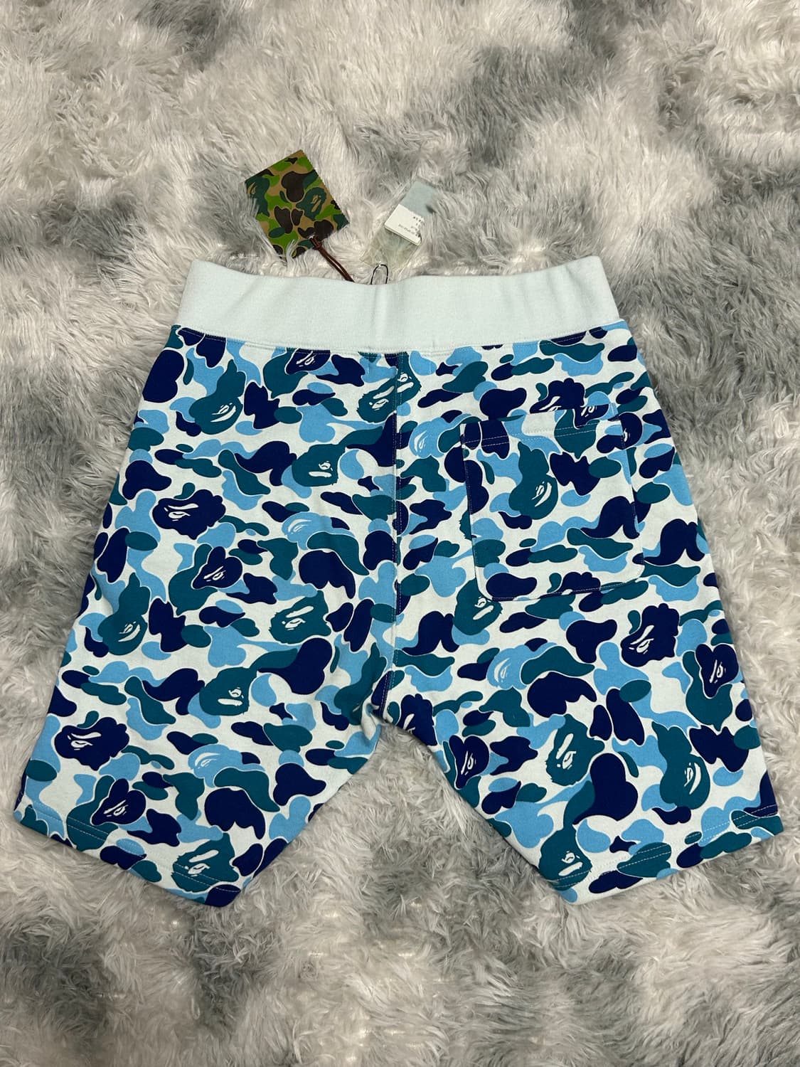 베이프 샤크 카모반바지 상품이미지2