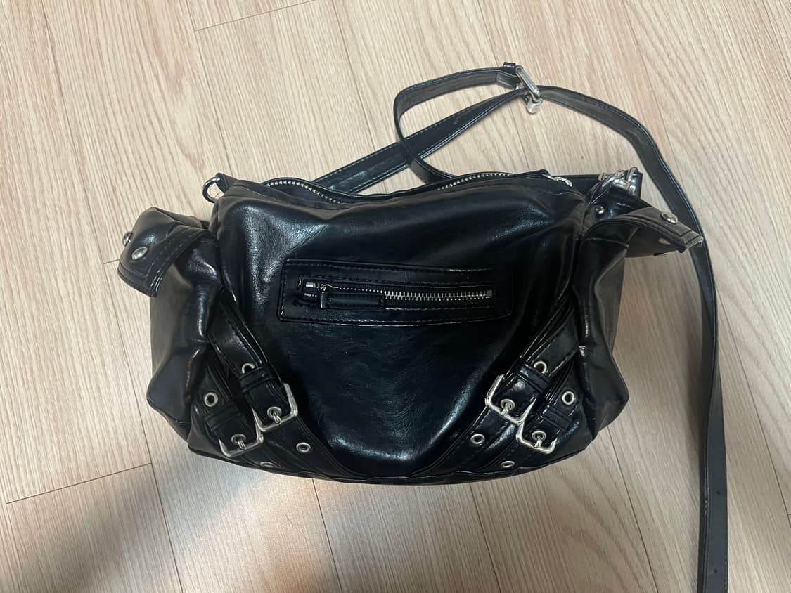 다이닛 스터드 숄더백 상품이미지2