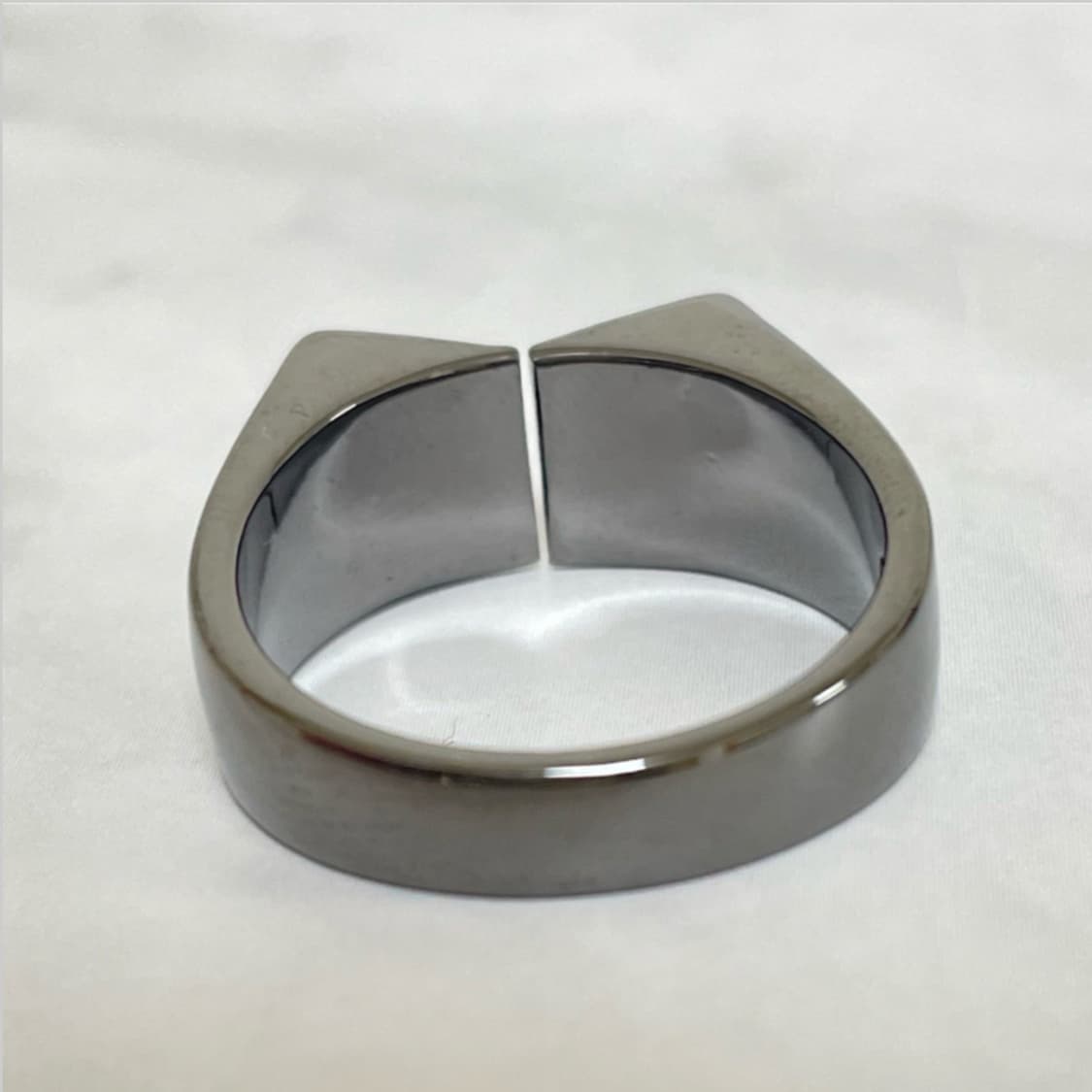 비비안 웨스트우드 아카이브  그레이실버 orb 로고 각인링 반지 상품이미지2