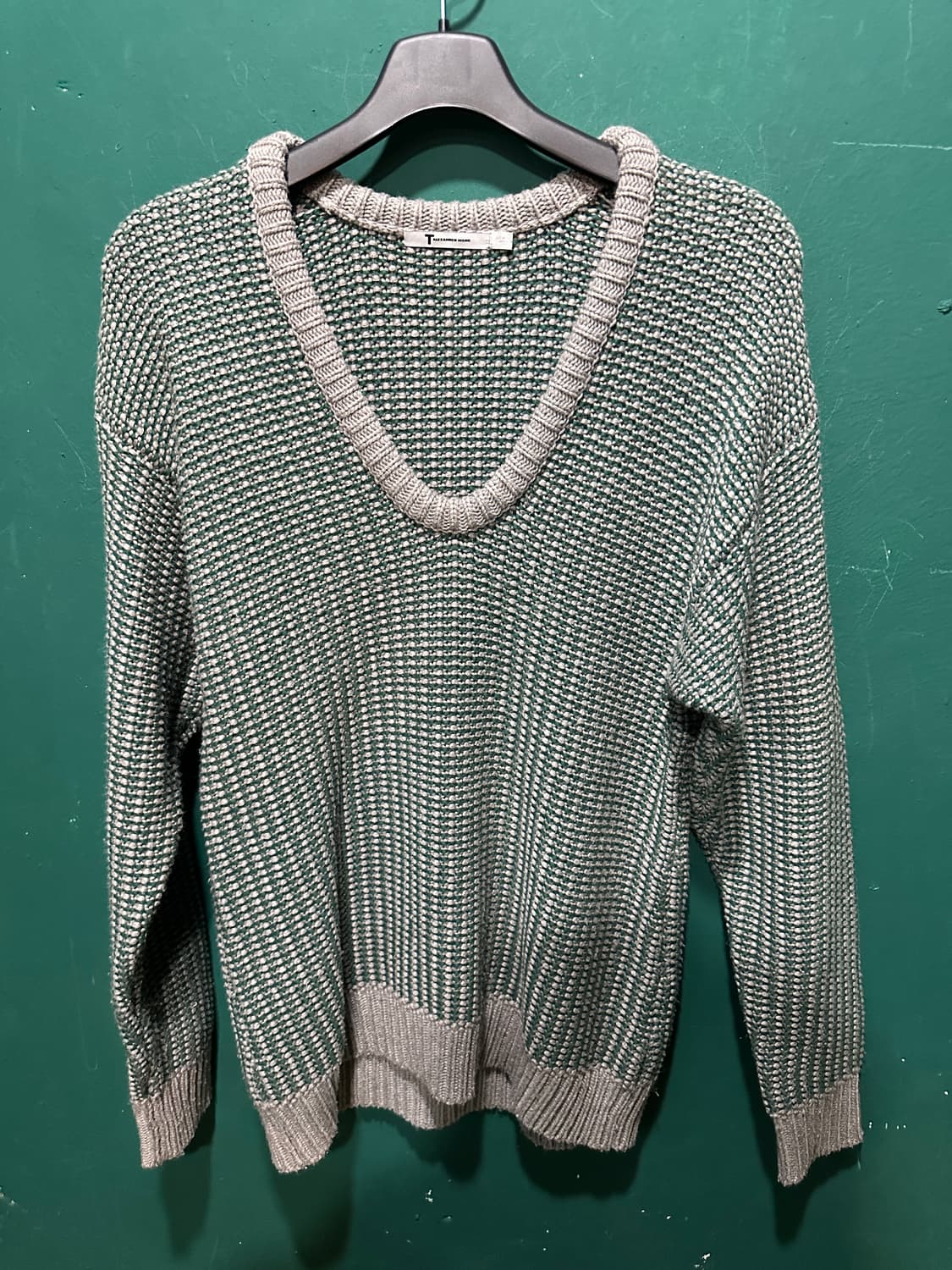 알렉산더왕 그린 브이넥 니트 스웨터 상품이미지1