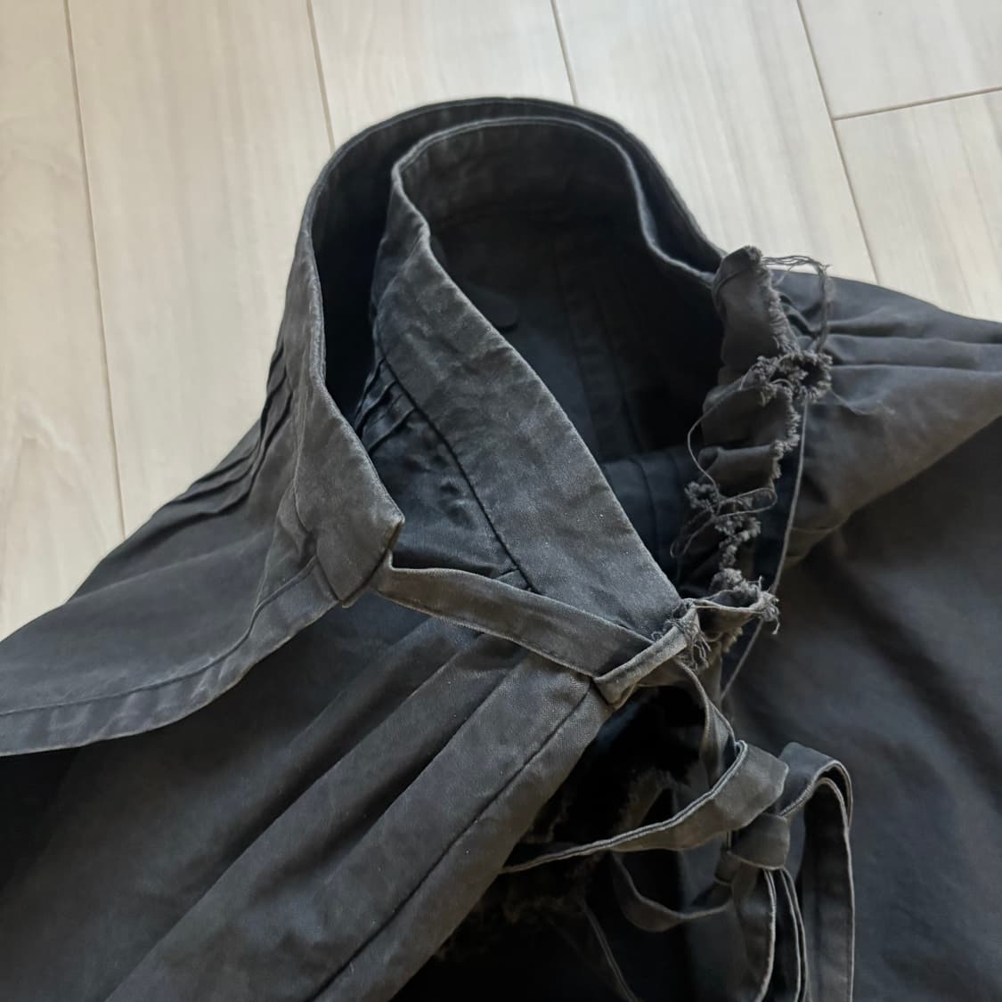 Bernhard Willhelm 버나드 윌헴 블랙 랩스커트 상품이미지4