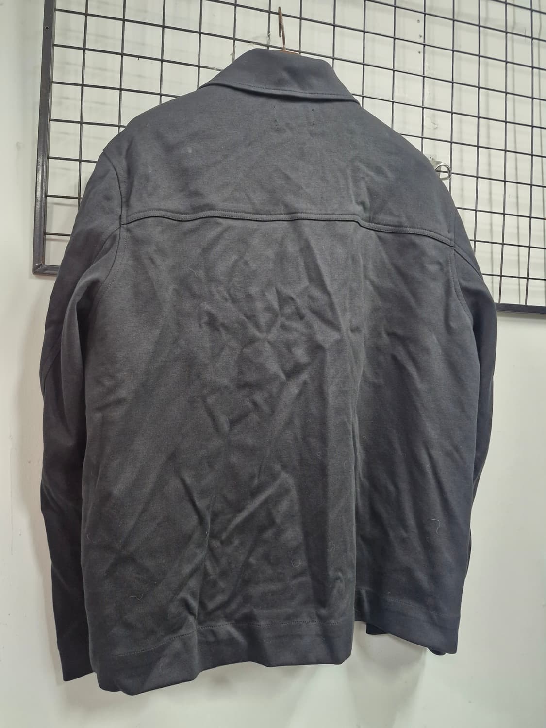 105XL COS 코스 미니멀 워크웨어 자켓 검정. 상품이미지7