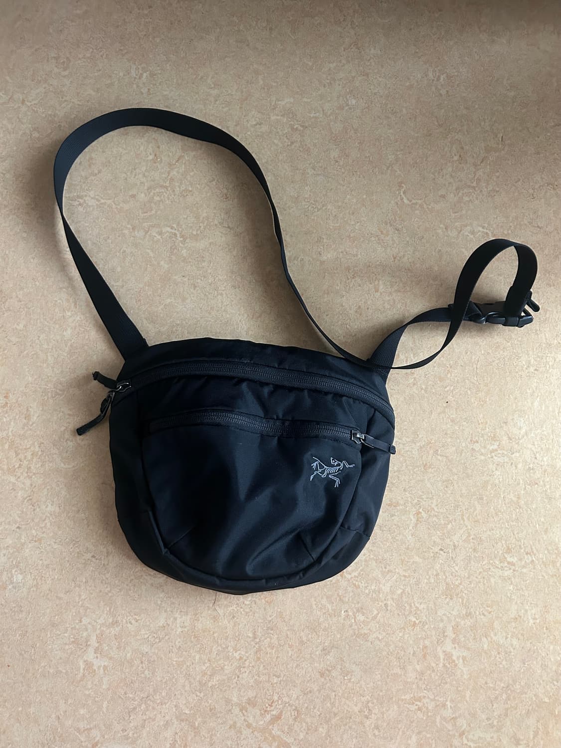 아크테릭스 맨티스 2 웨이스트팩 블랙 상품이미지2