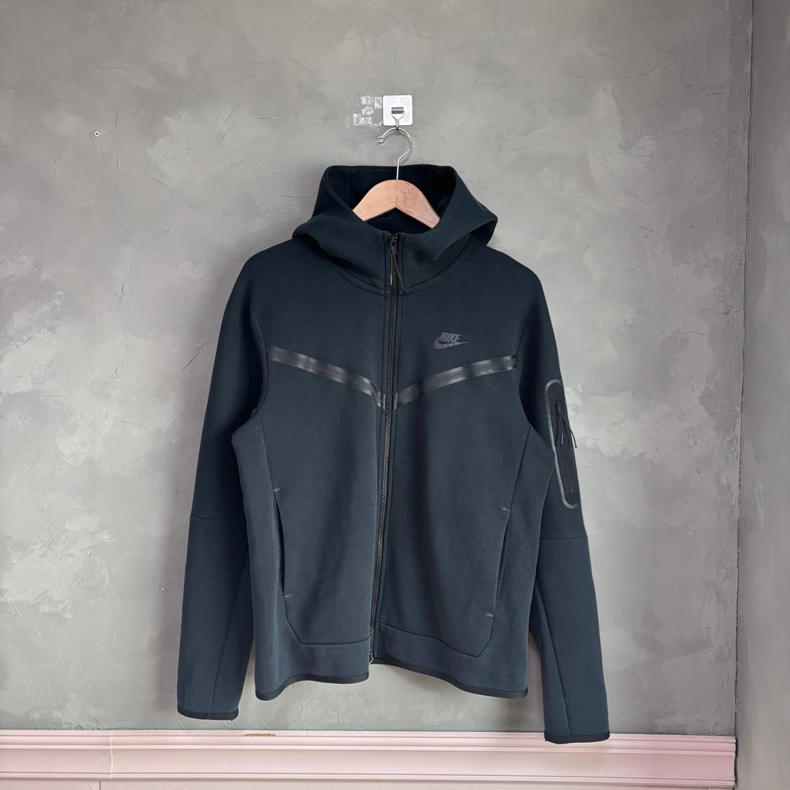 나이키 테크팩 후드집업 블랙 상품이미지1