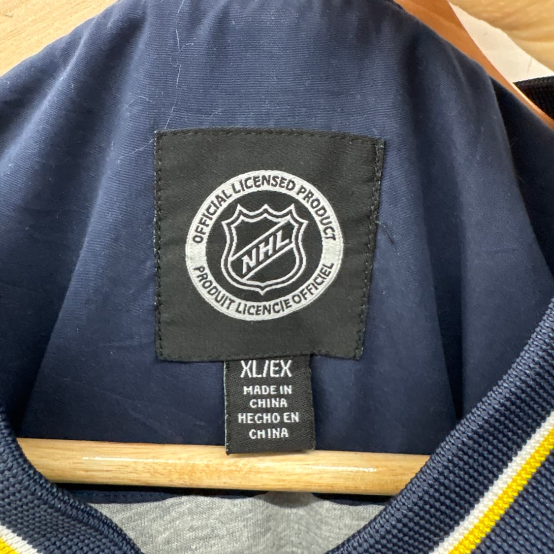 NHL 네이비/옐로우 배색 나일론 바람막이 맨투맨 남XL 상품이미지4