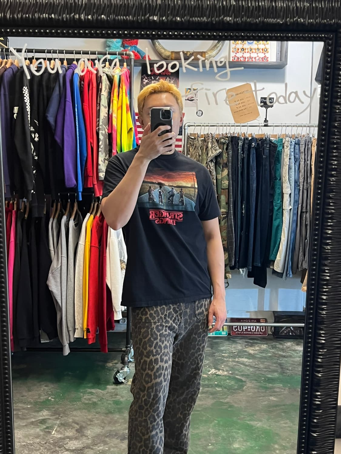 [L] 넷플릭스 기묘한이야기 그래픽 오피셜 머천 반팔 티셔츠 상품이미지2