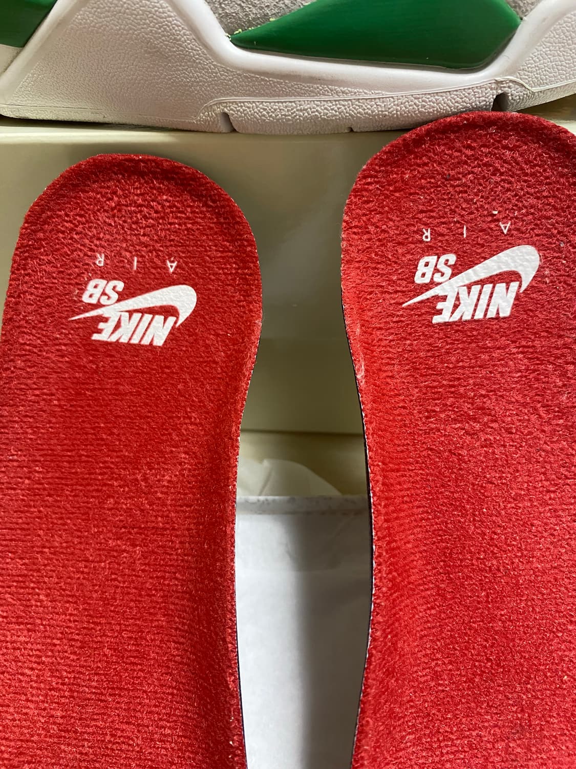 [250] 조던 4 x 나이키 SB 레트로 SP 파인그린 상품이미지9