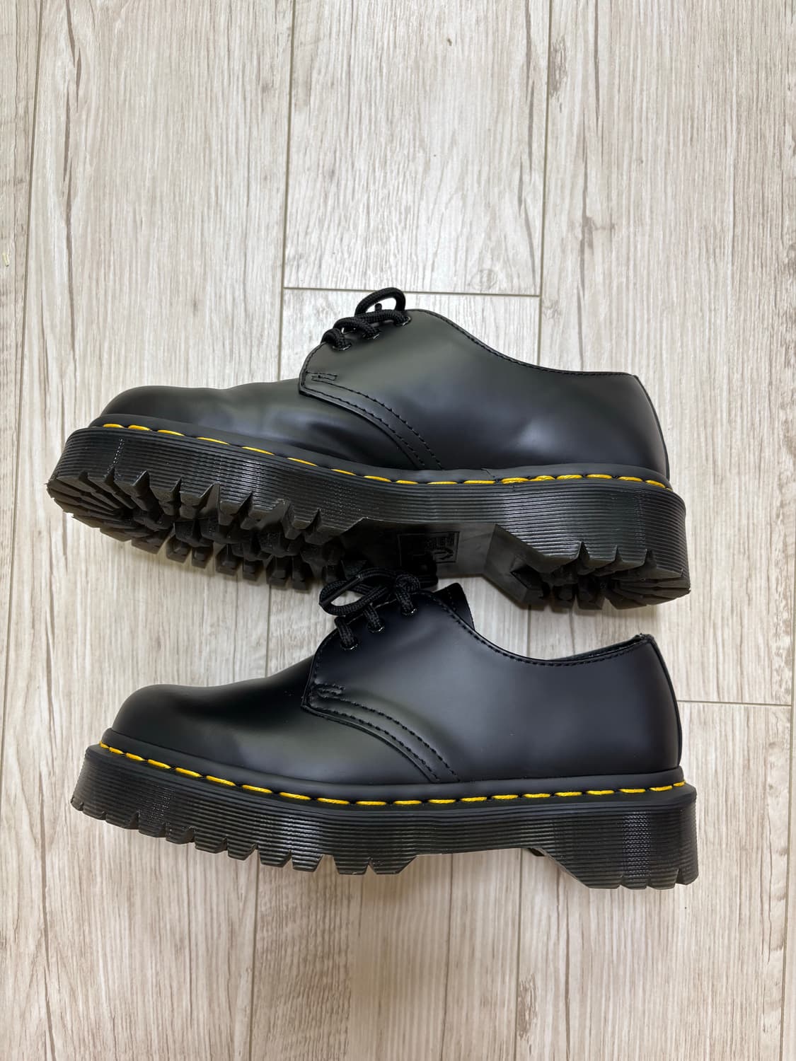 닥터마틴 1461 3홀 벡스 230 상품이미지2