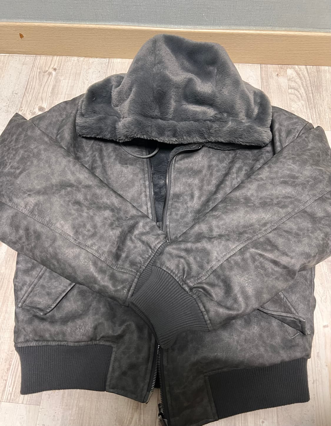 자라 리버서블 페이크 레더 후드 집업 점퍼 상품이미지1