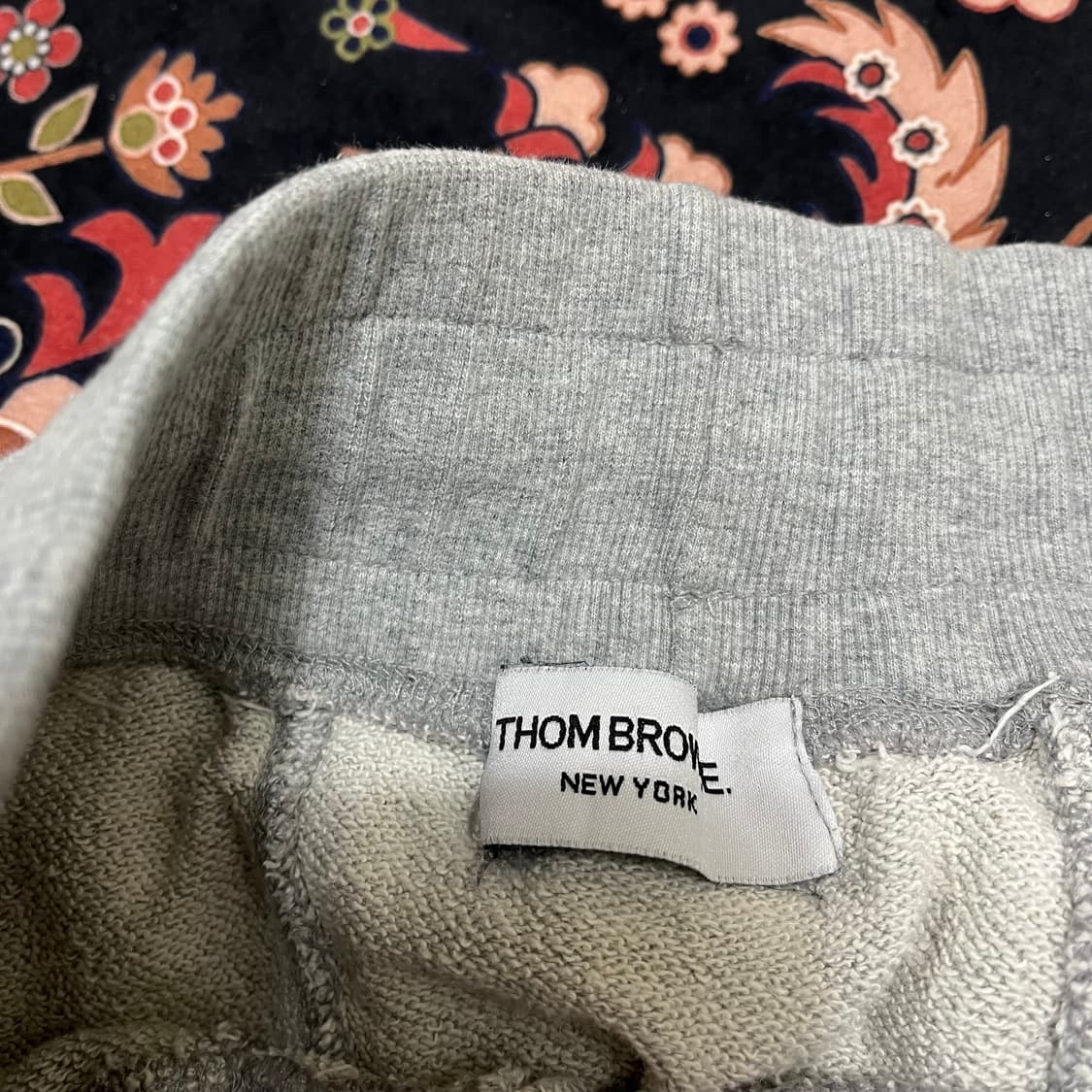 톰브라운 클래식 루프백 4-바 스웨트 쇼츠 2 상품이미지7