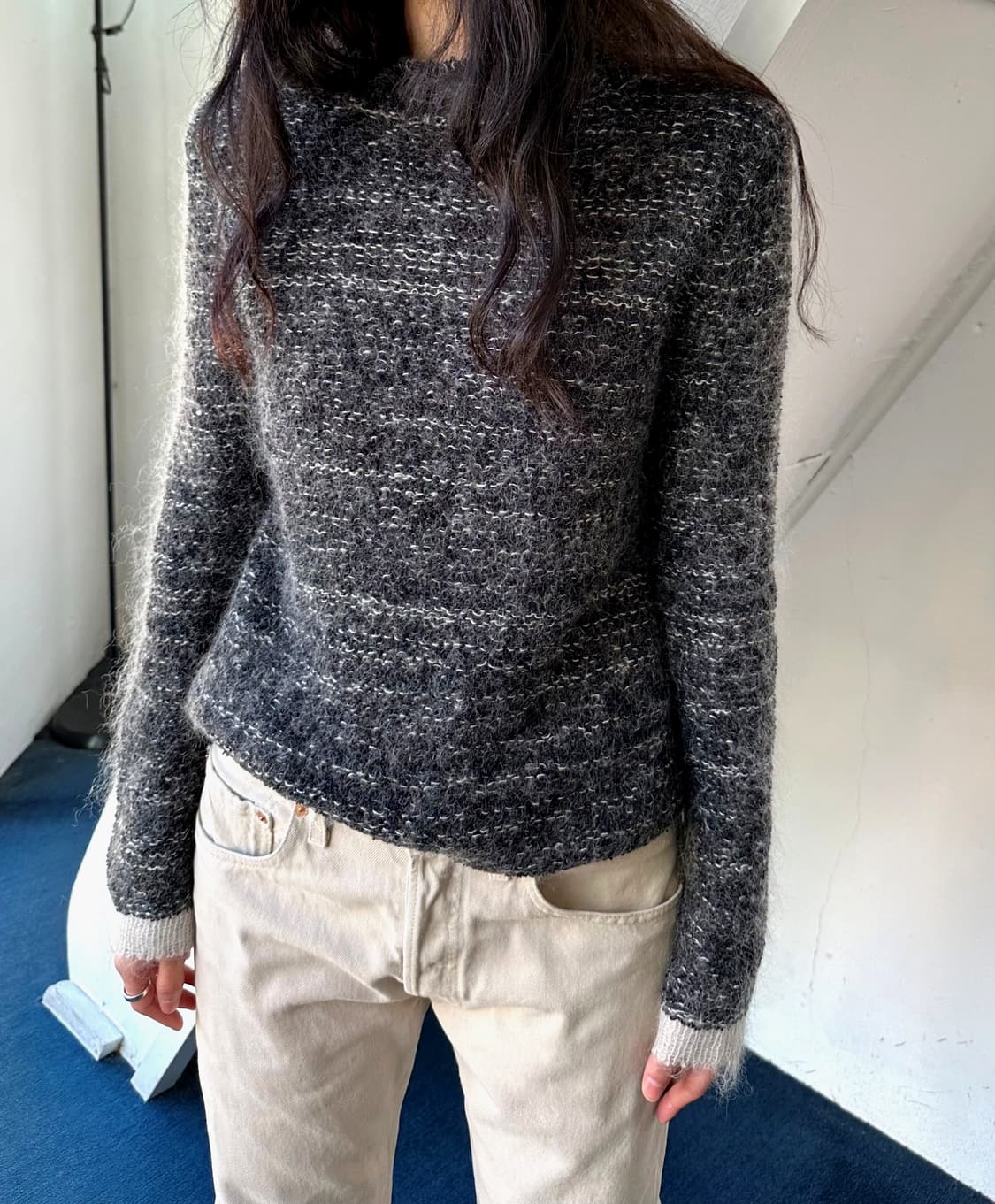 Brushed fabric design neck knit 상품이미지6