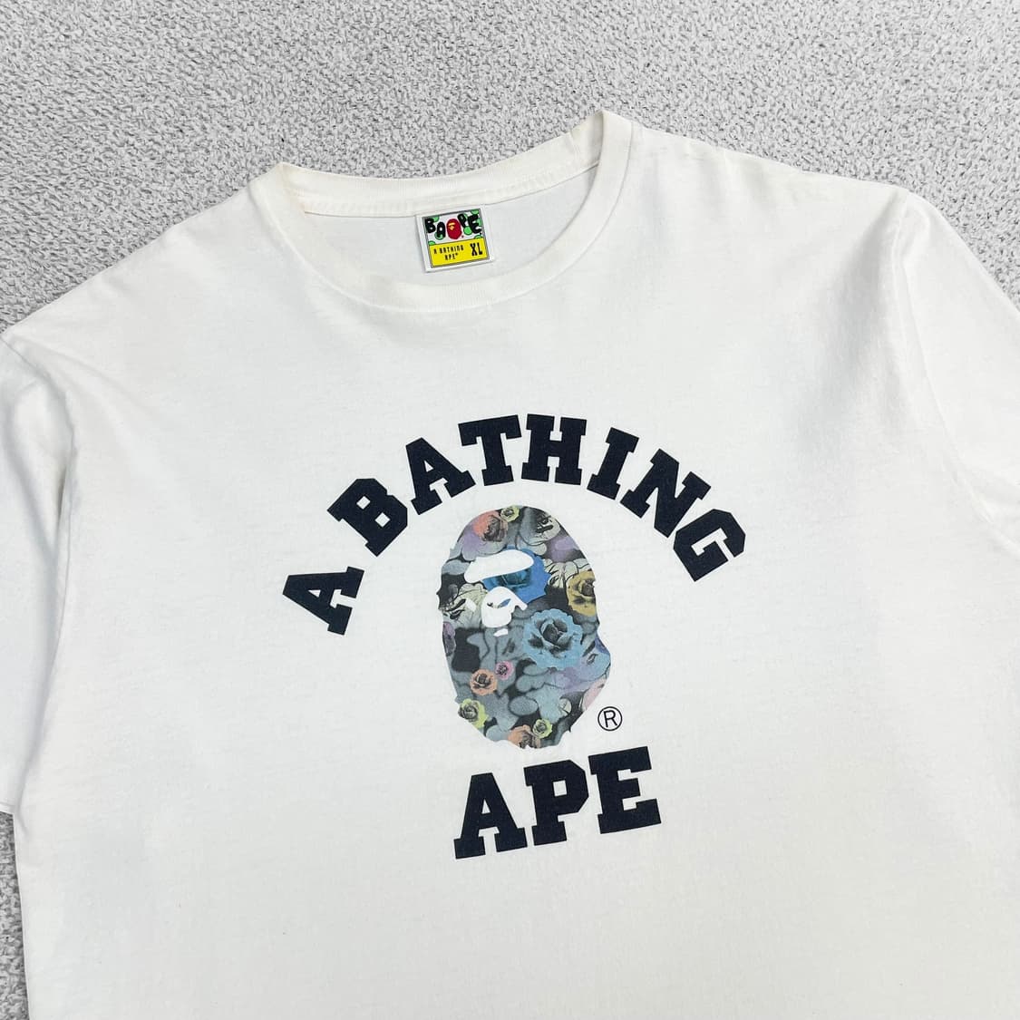 베이프 Bape 플로럴 카모 컬리지 반팔티 화이트 상품이미지2