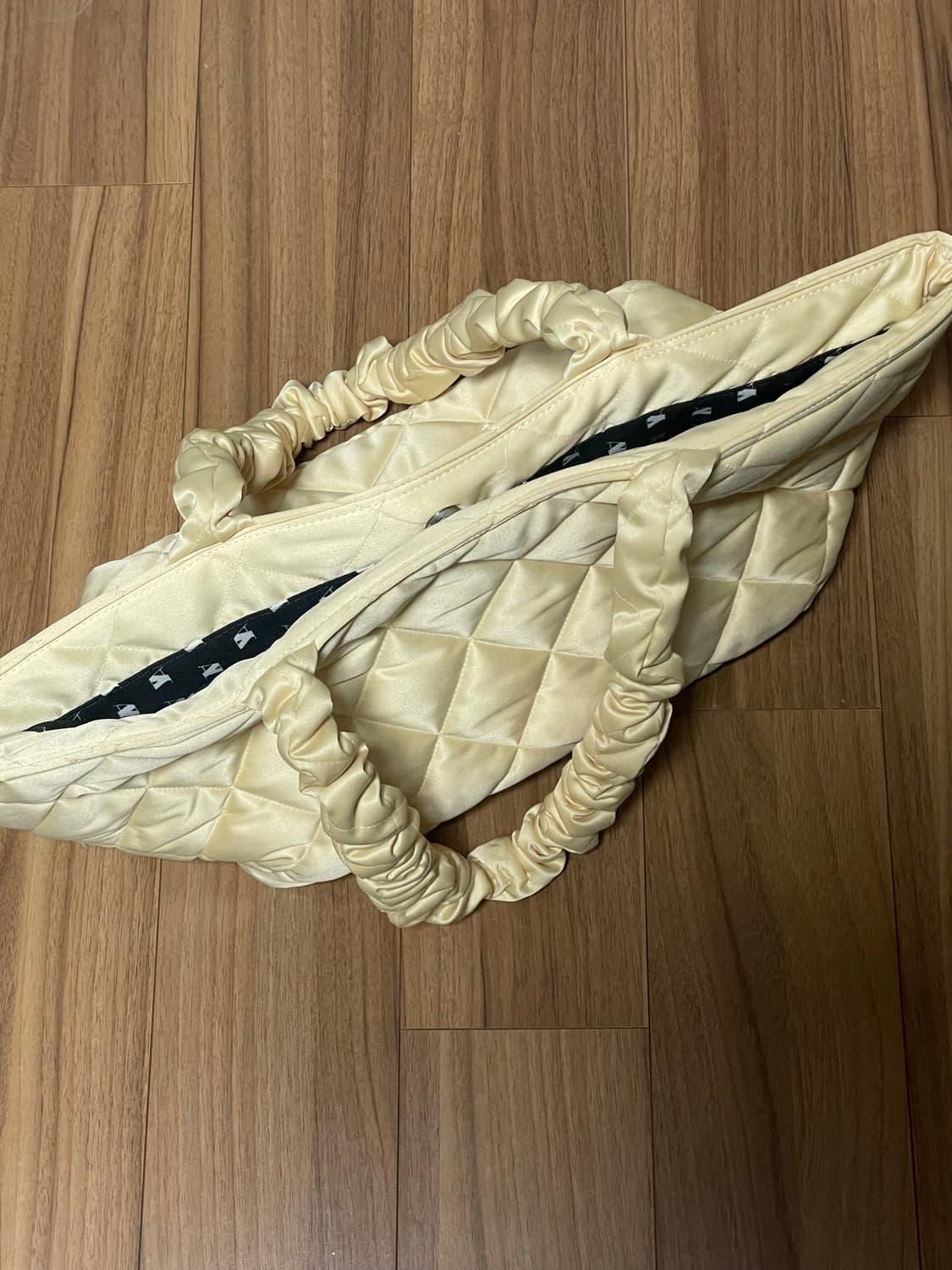 plzproject 플리즈프로젝트 퀄팅 셔링 쇼퍼백(옐로우) 상품이미지1