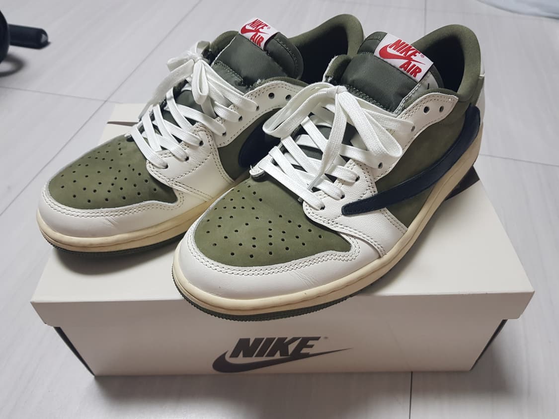 조던1 트래비스 스캇 리버스 올리브 265 상품이미지1