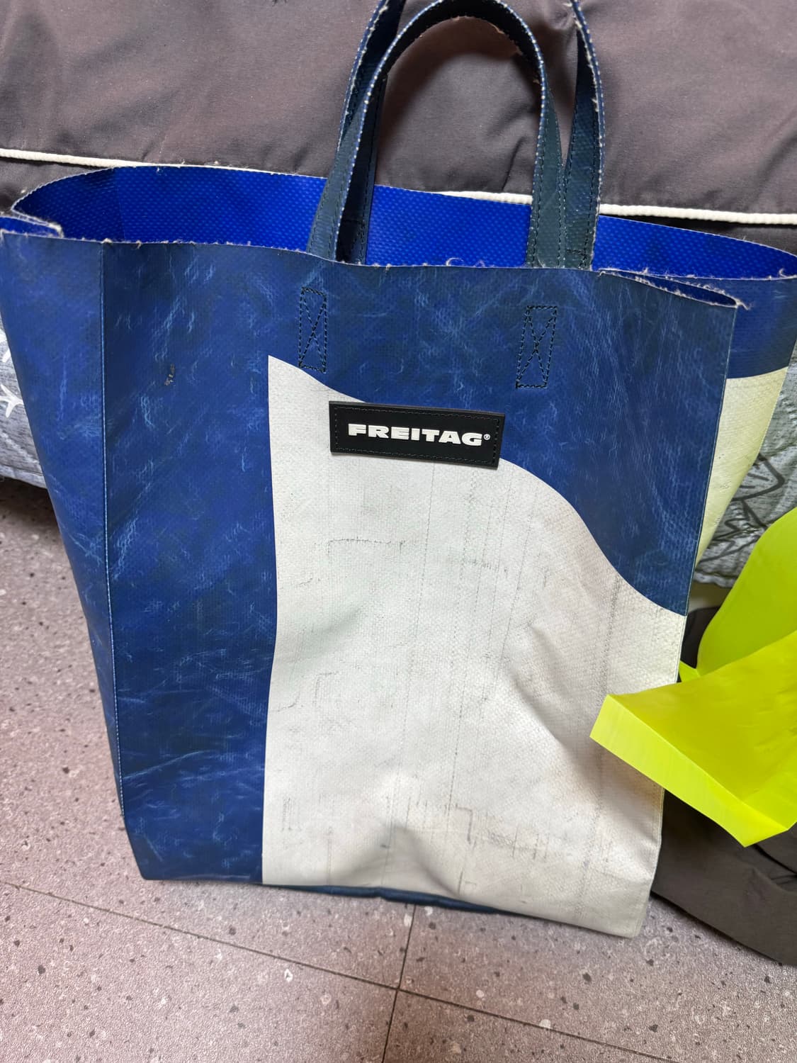 프라이탁 마이애미바이스 판매합니다  상품이미지1