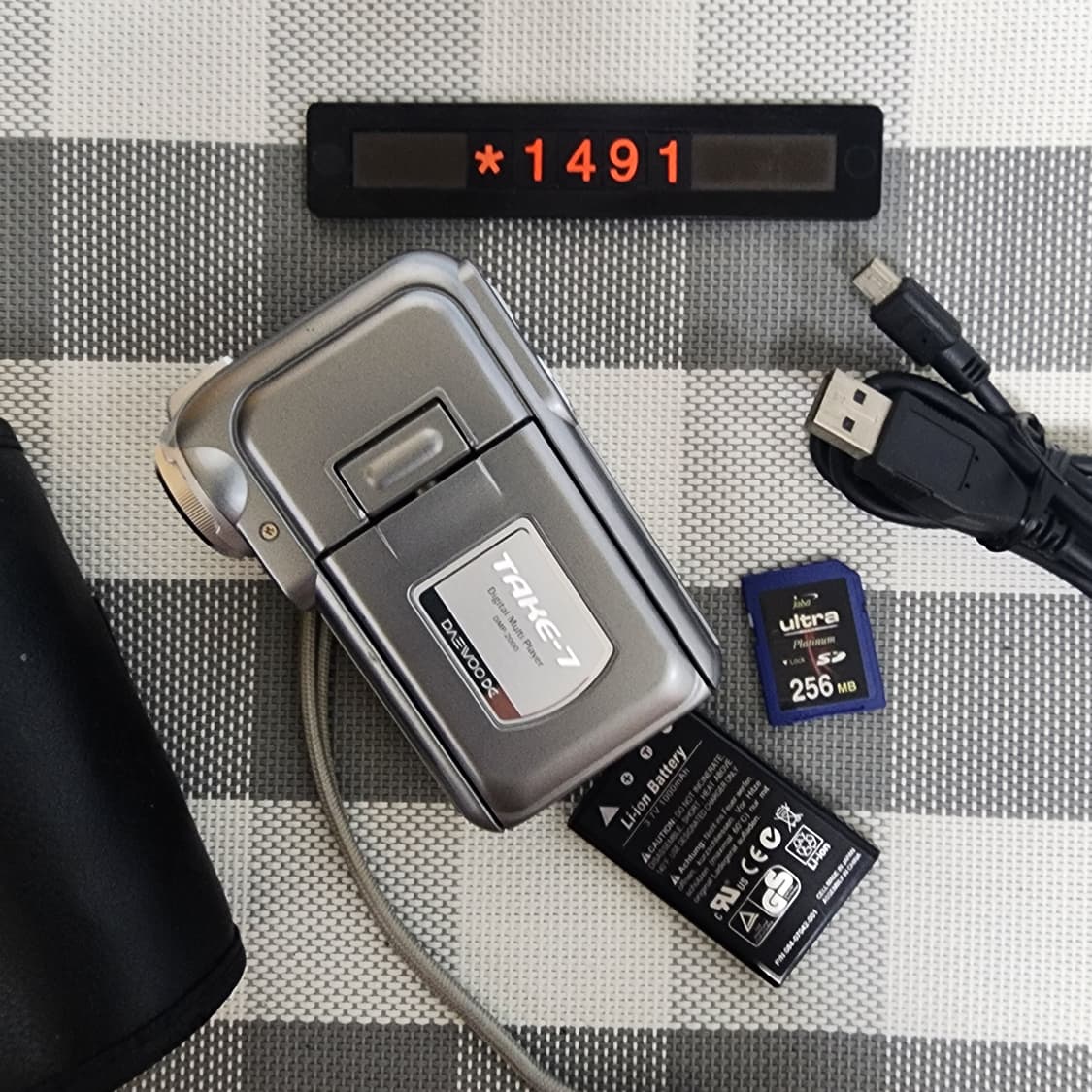 대우 TAKE-7DMP-2000 디지털캠코더 실버바디 상품이미지2