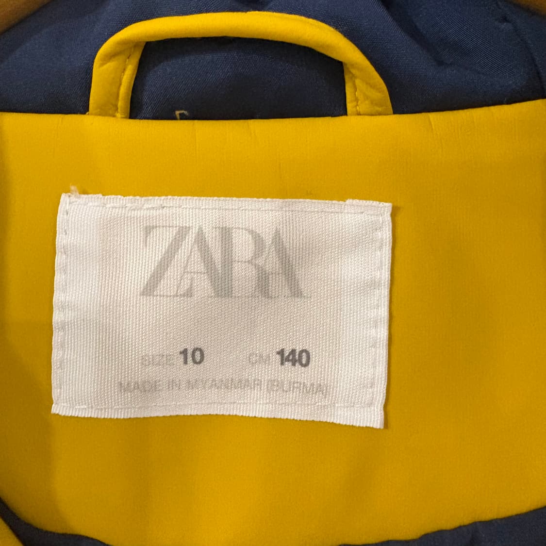 ZARA 키즈 노란색 우비 140 상품이미지2