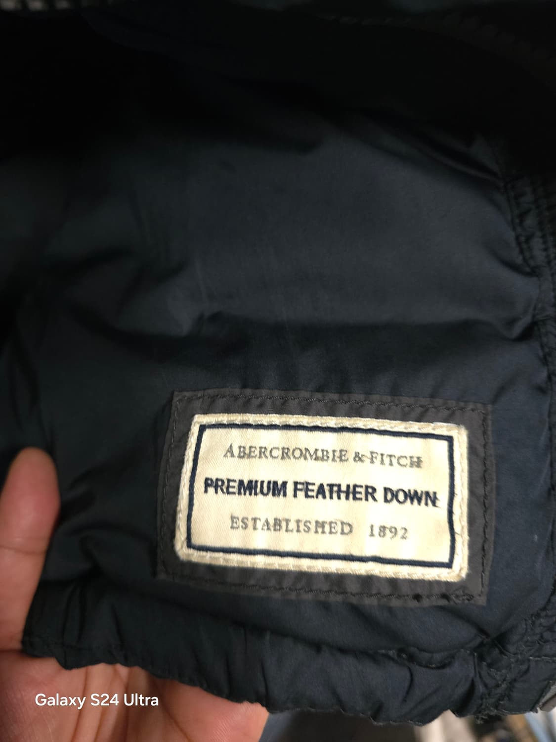 아베크롬비  네이비 덕다운 패딩조끼 M ✨️정품✨️
 상품이미지5