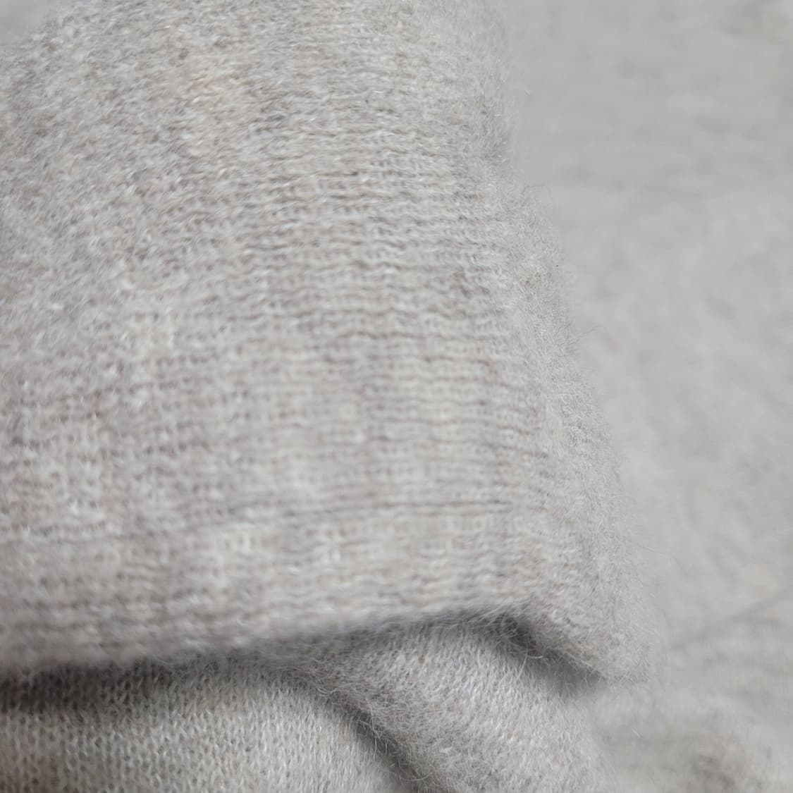 Hehr 히어 캐시미어 목티
44-55사이즈 상품이미지4