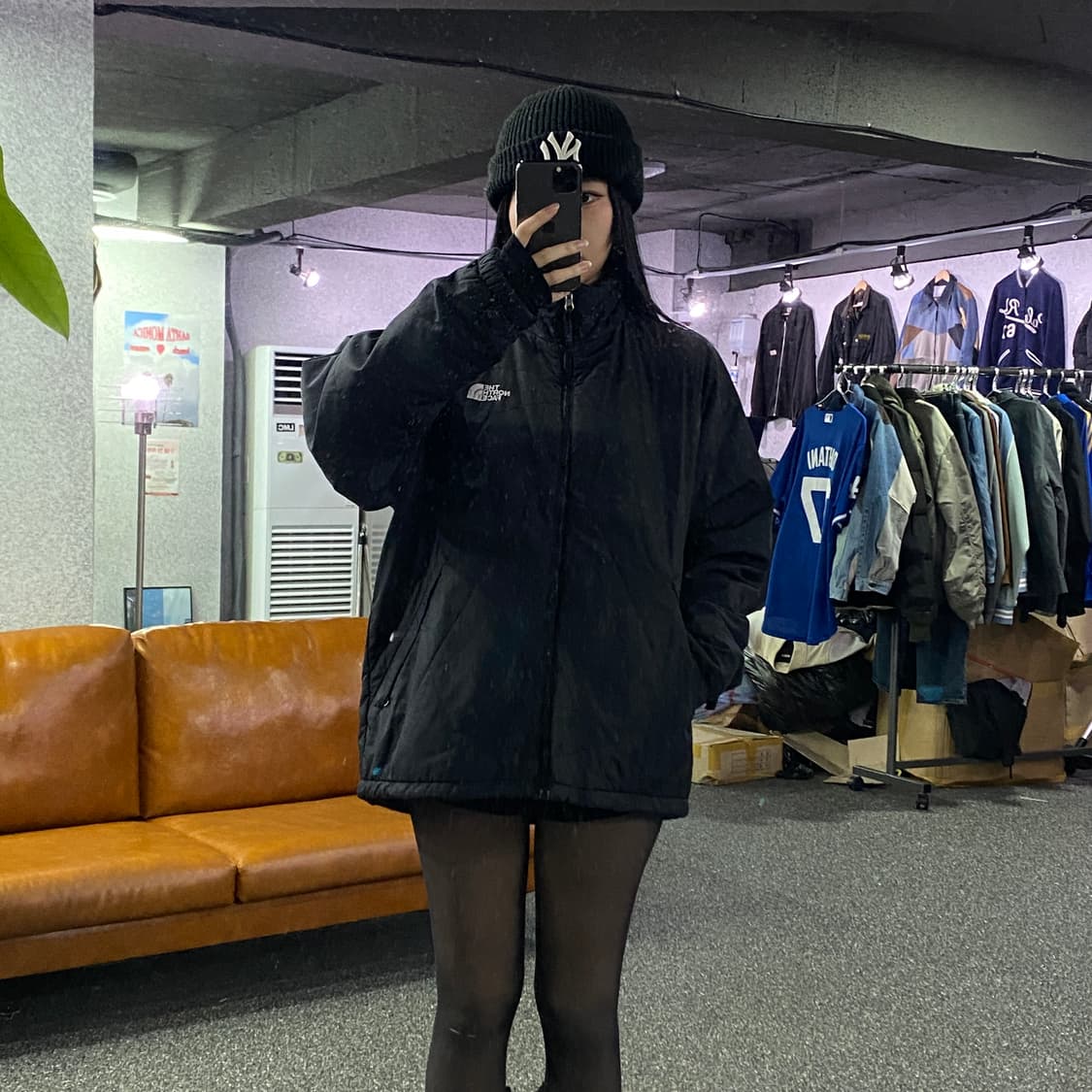 노스페이스 자수 스몰로고 블랙 경량 점퍼B3121 상품이미지1