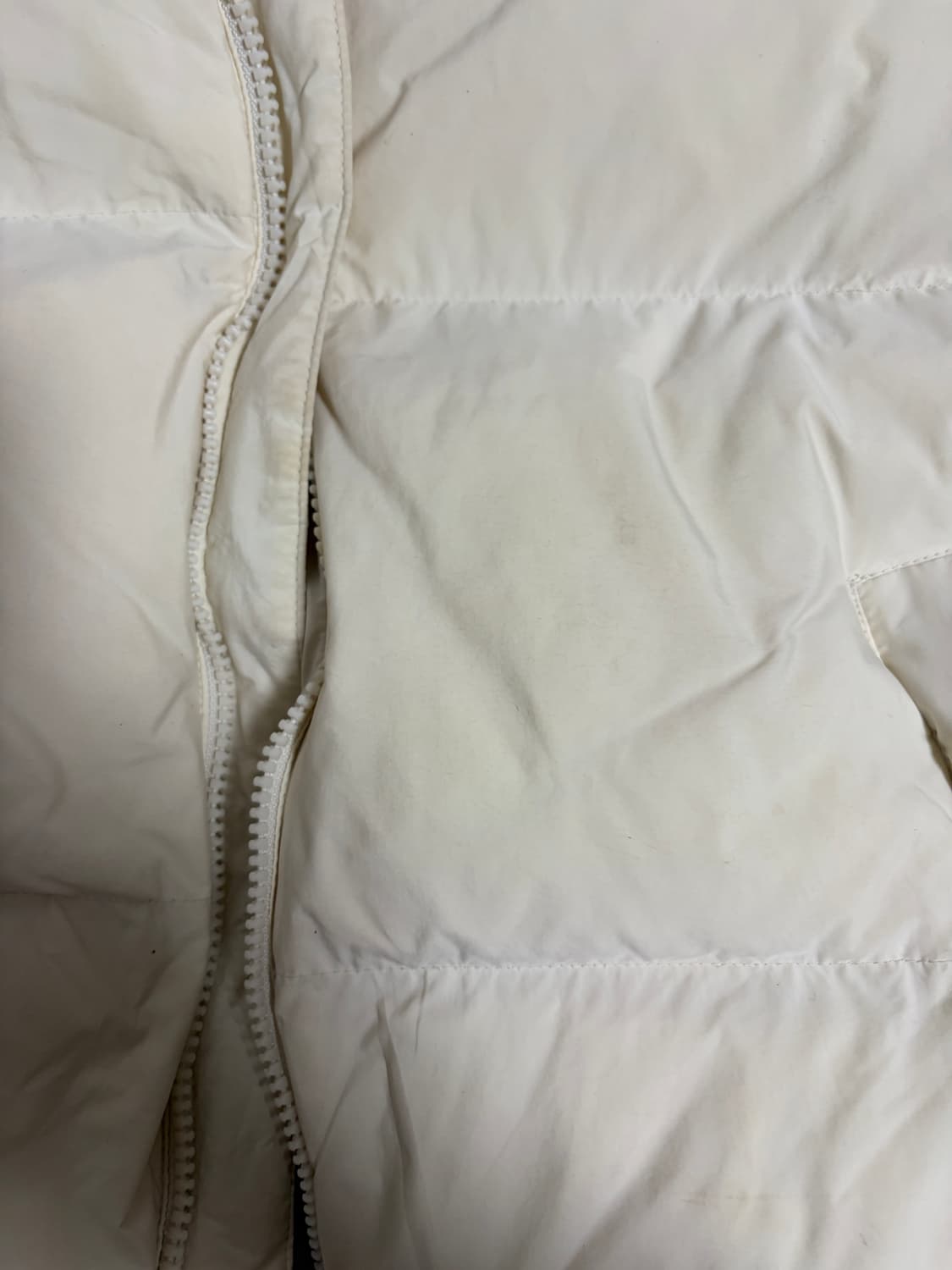 MLB 메가로고 덕다운 패딩 아이보리 상품이미지5