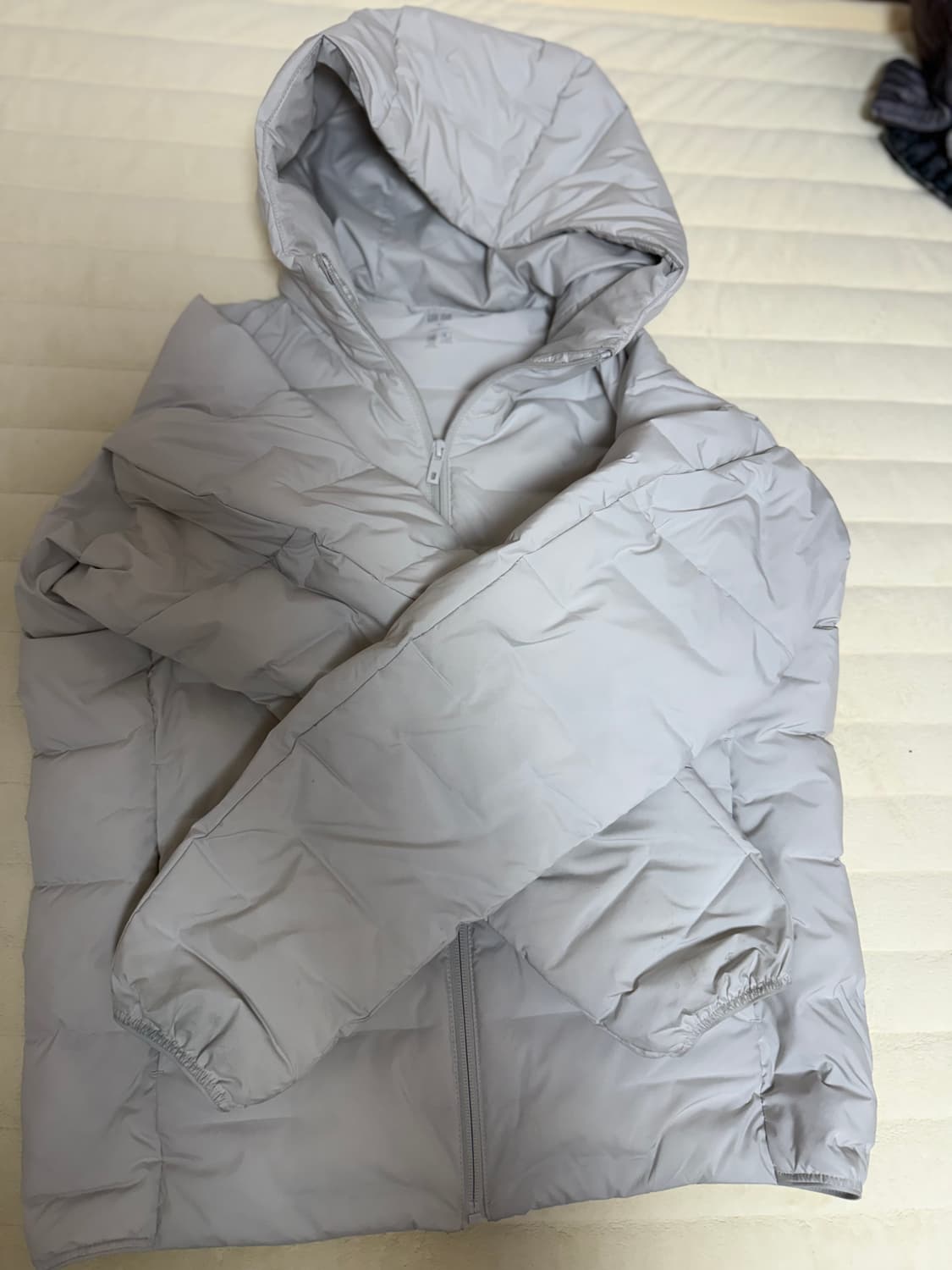 유니클로 퍼프테크 파카 경량패딩M 상품이미지1