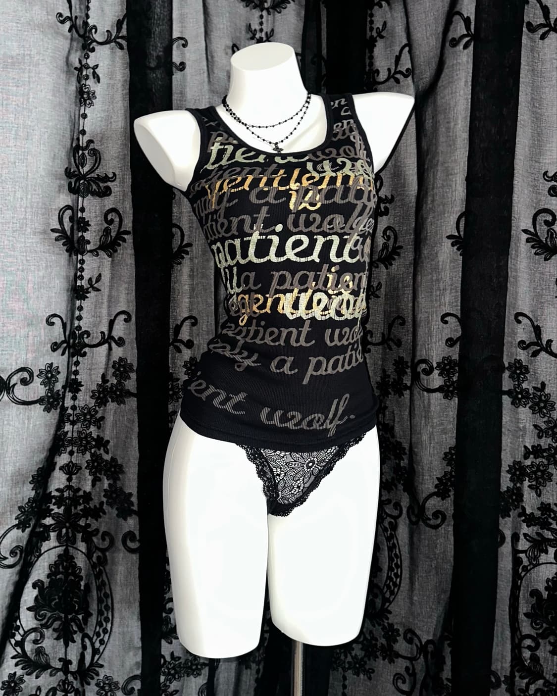 black letter print sleeveless 상품이미지1