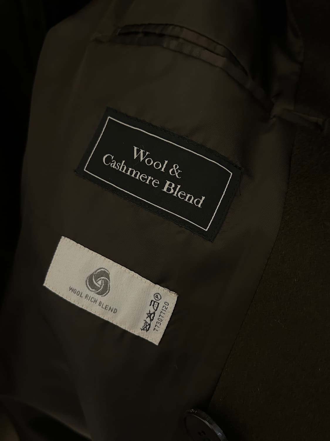 인사일런스 더블 브레스티드 울 캐시미어 코트 상품이미지8