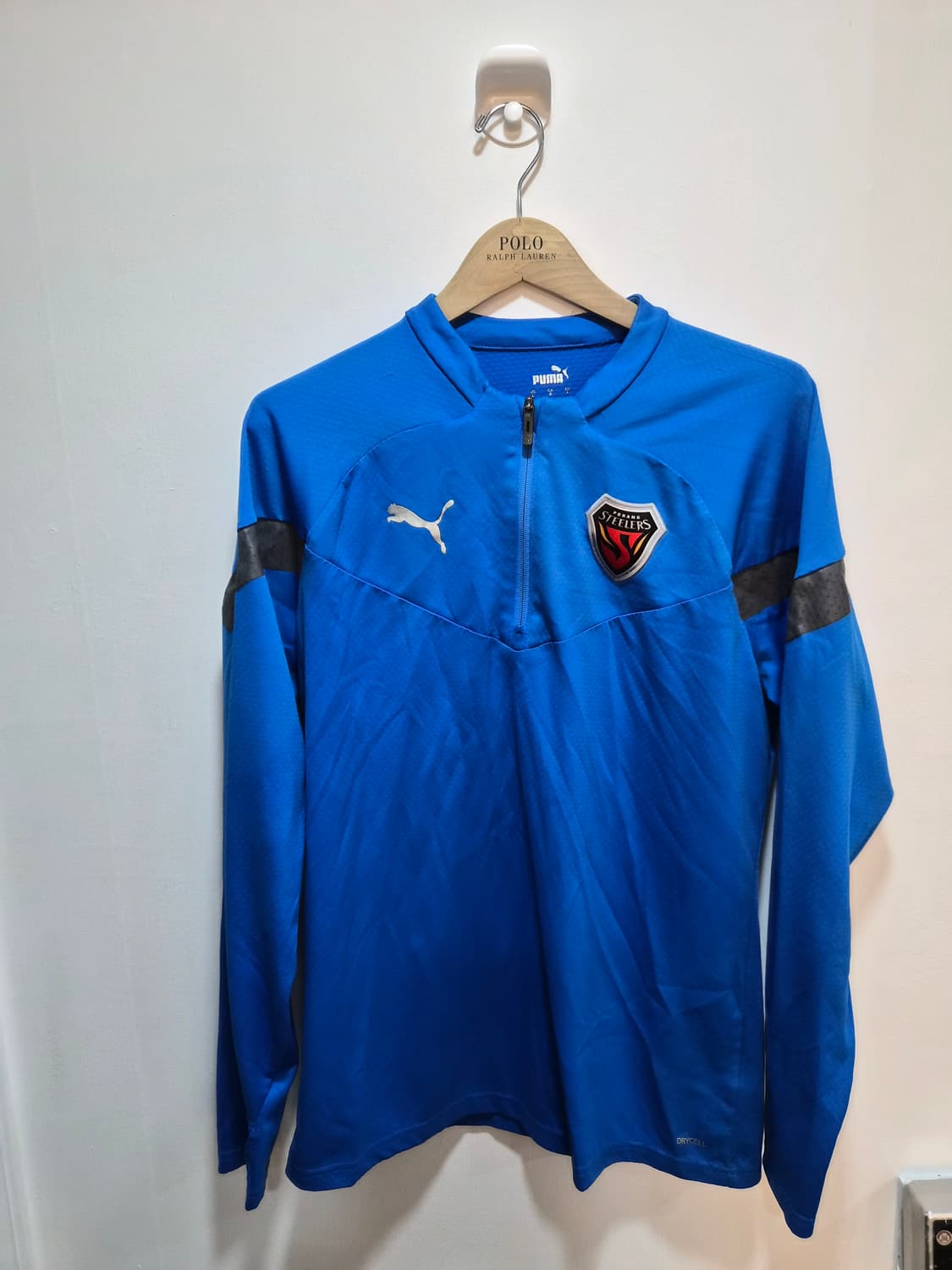 L) PUMA 퓨마 포항스틸러스 트레이닝 탑 팝니다 상품이미지1