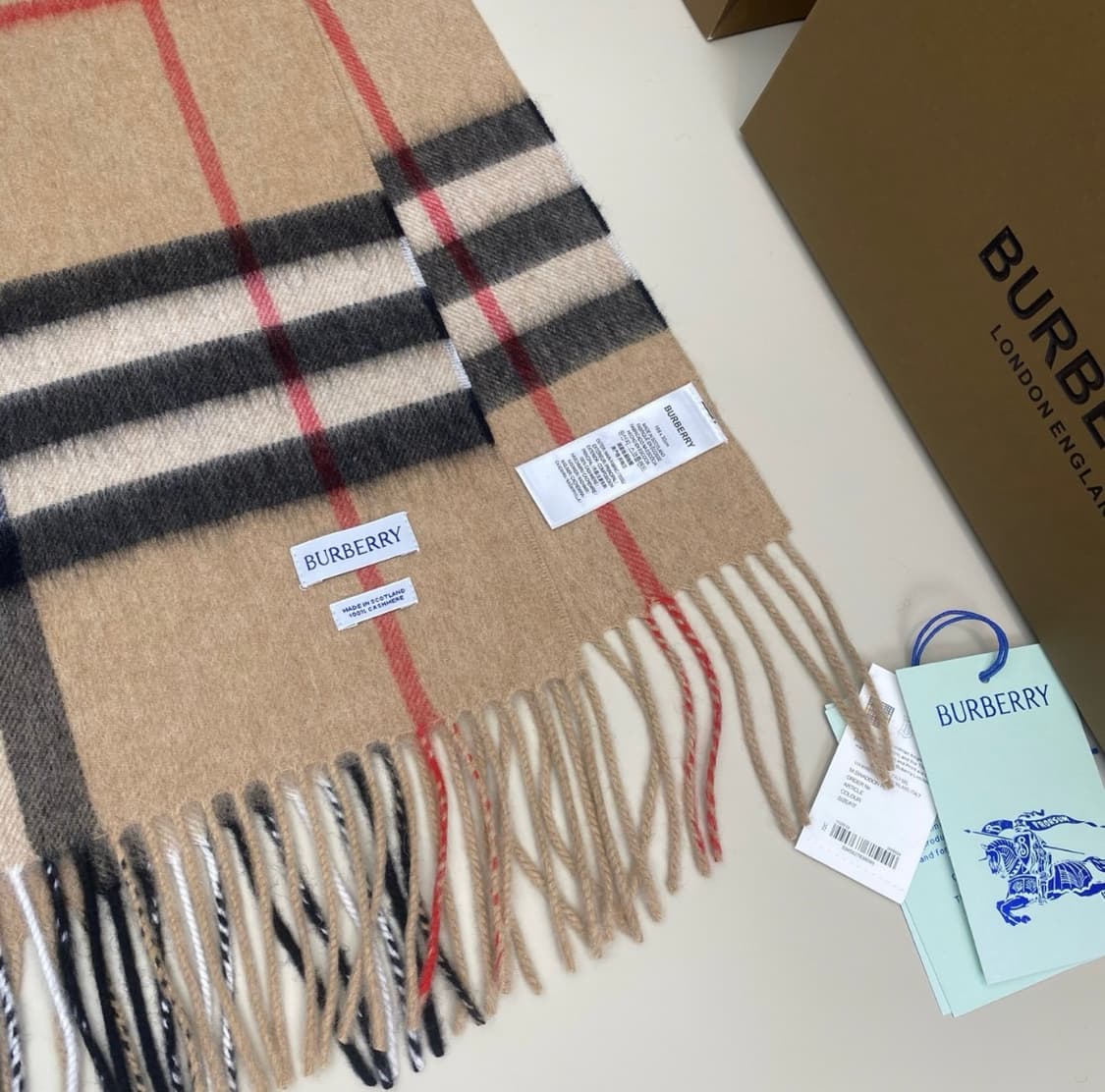 버버리 캐시미어 머플러 클래식 체크 남여공용 정품 상품이미지1