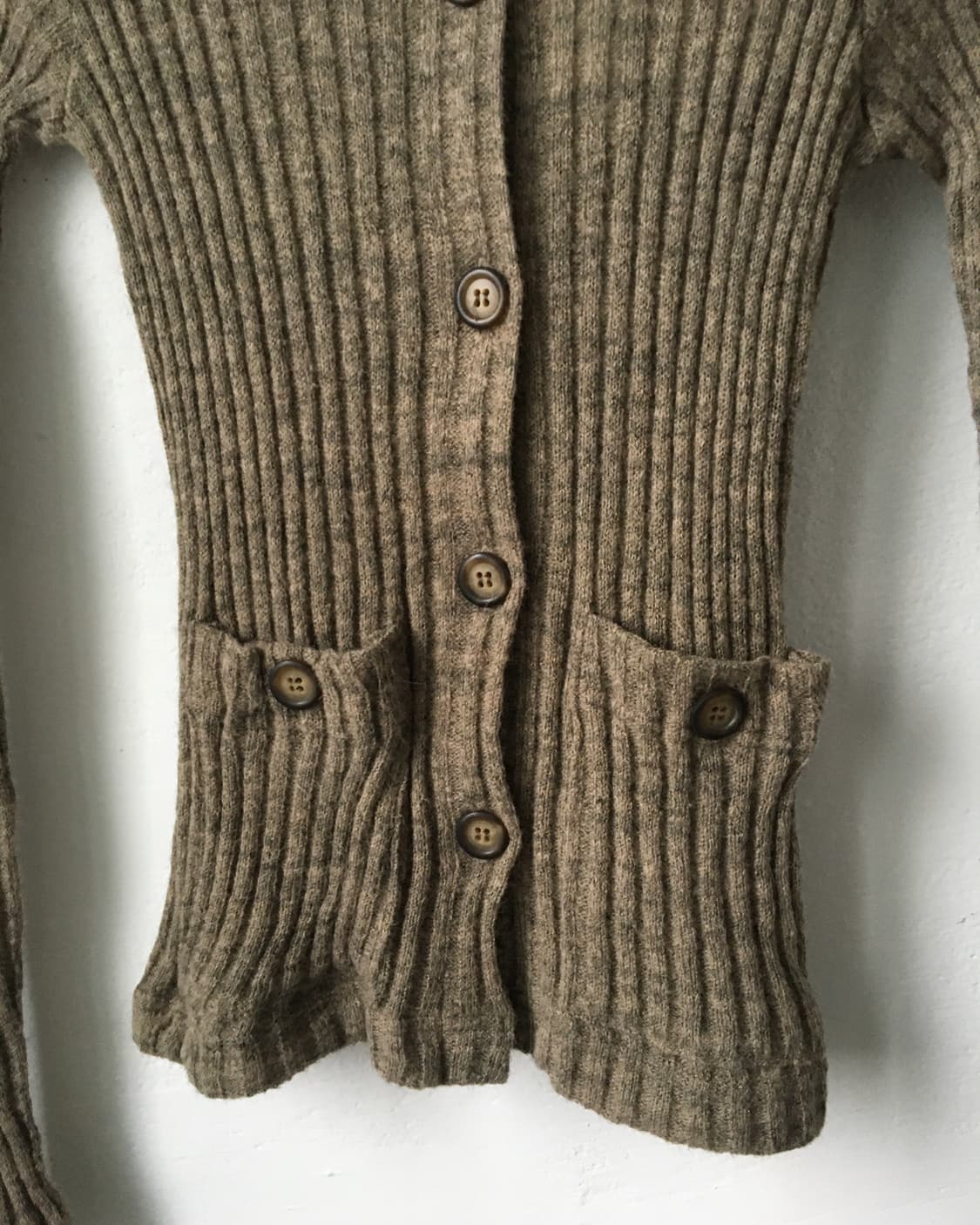 Button point woolen knit slim fit cardig 상품이미지5