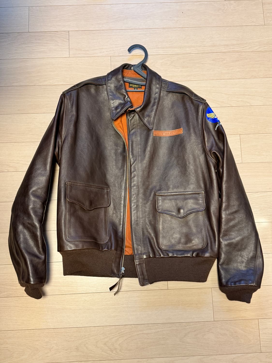 에어로레더 a-2자켓 42사이즈 팝니다 상품이미지1