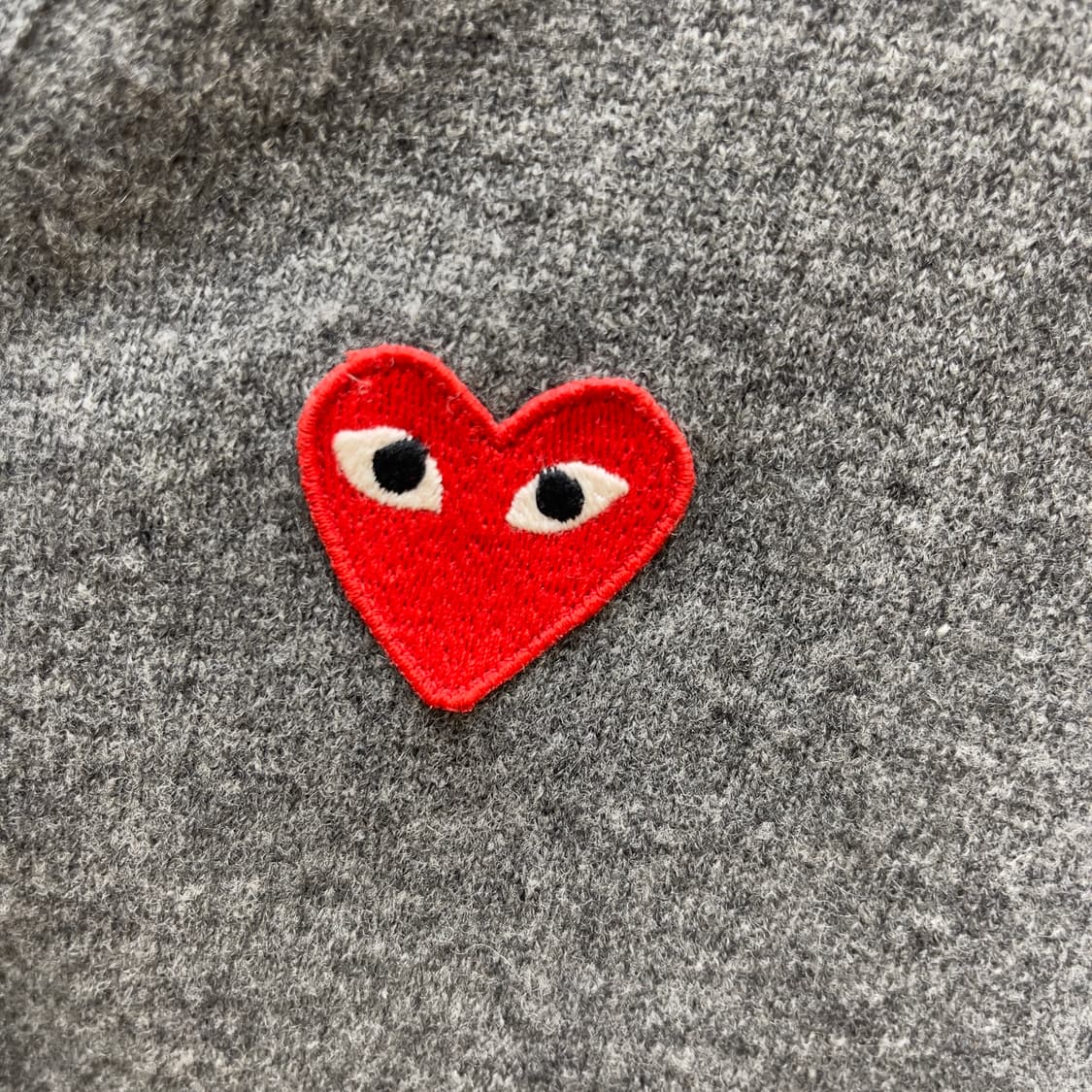 꼼데가르송 레드와펜 차콜 그레이 가디건 상품이미지4