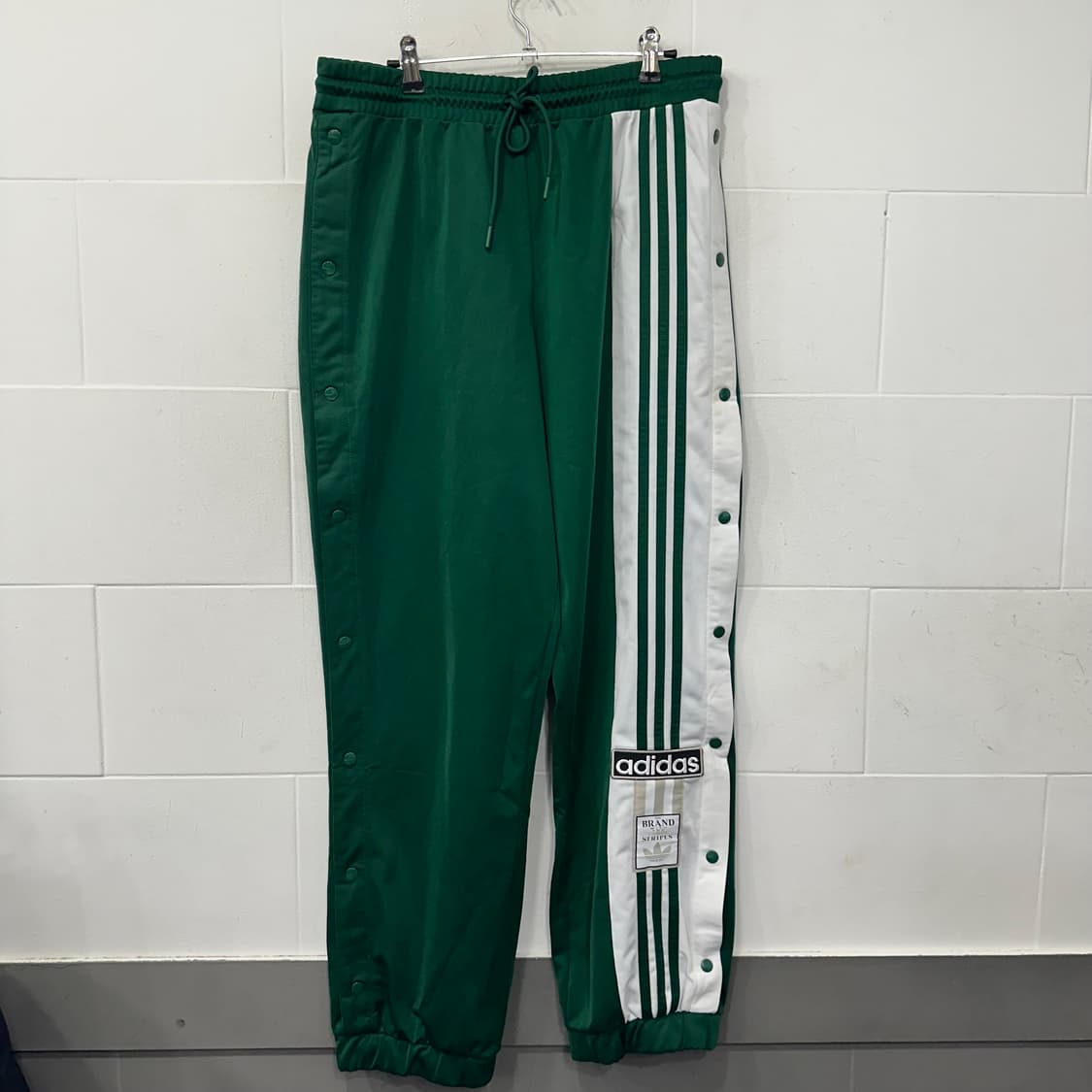 아디다스 아디브레이크 팬츠 상품이미지1