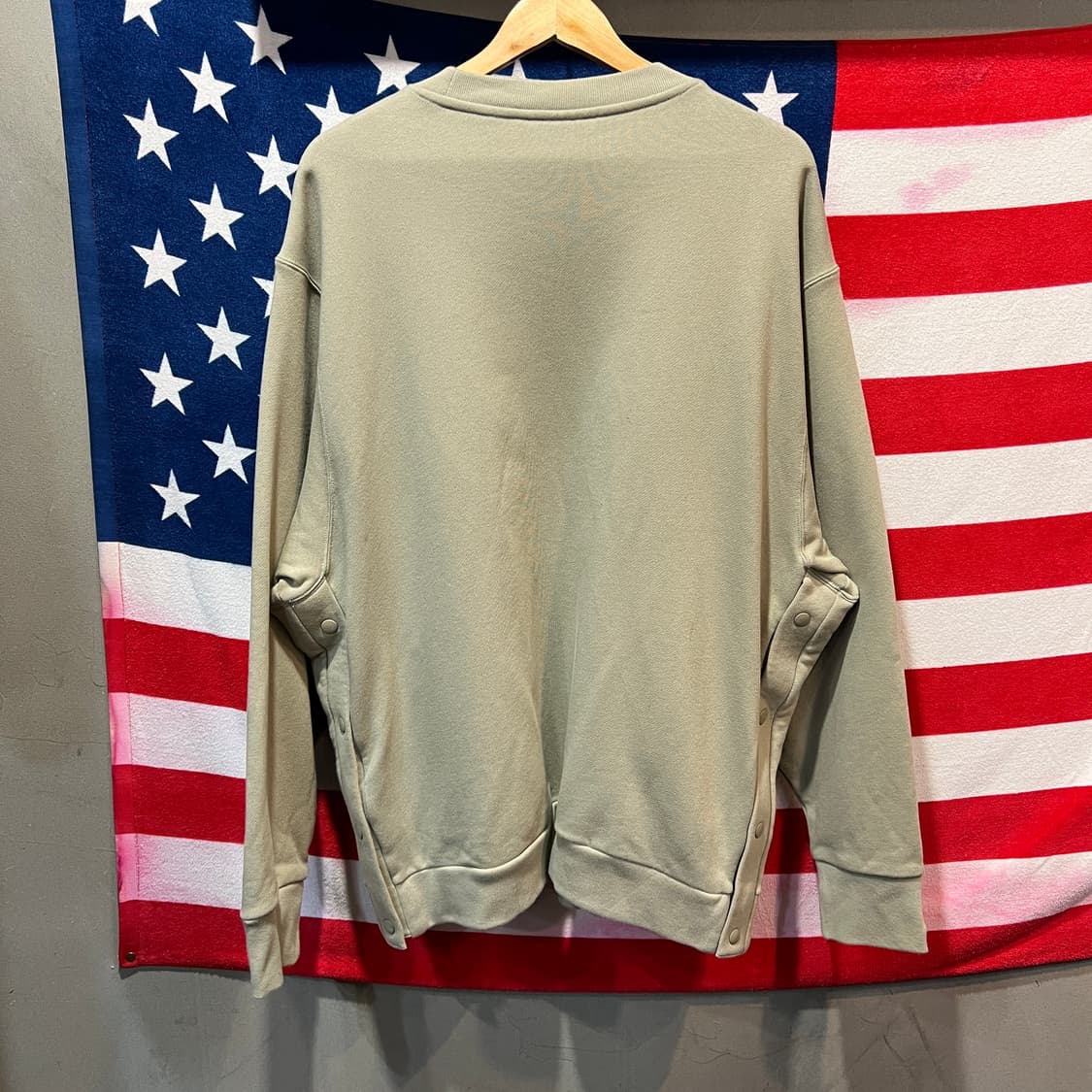 아디다스 에센셜 크루 맨투맨 상품이미지3