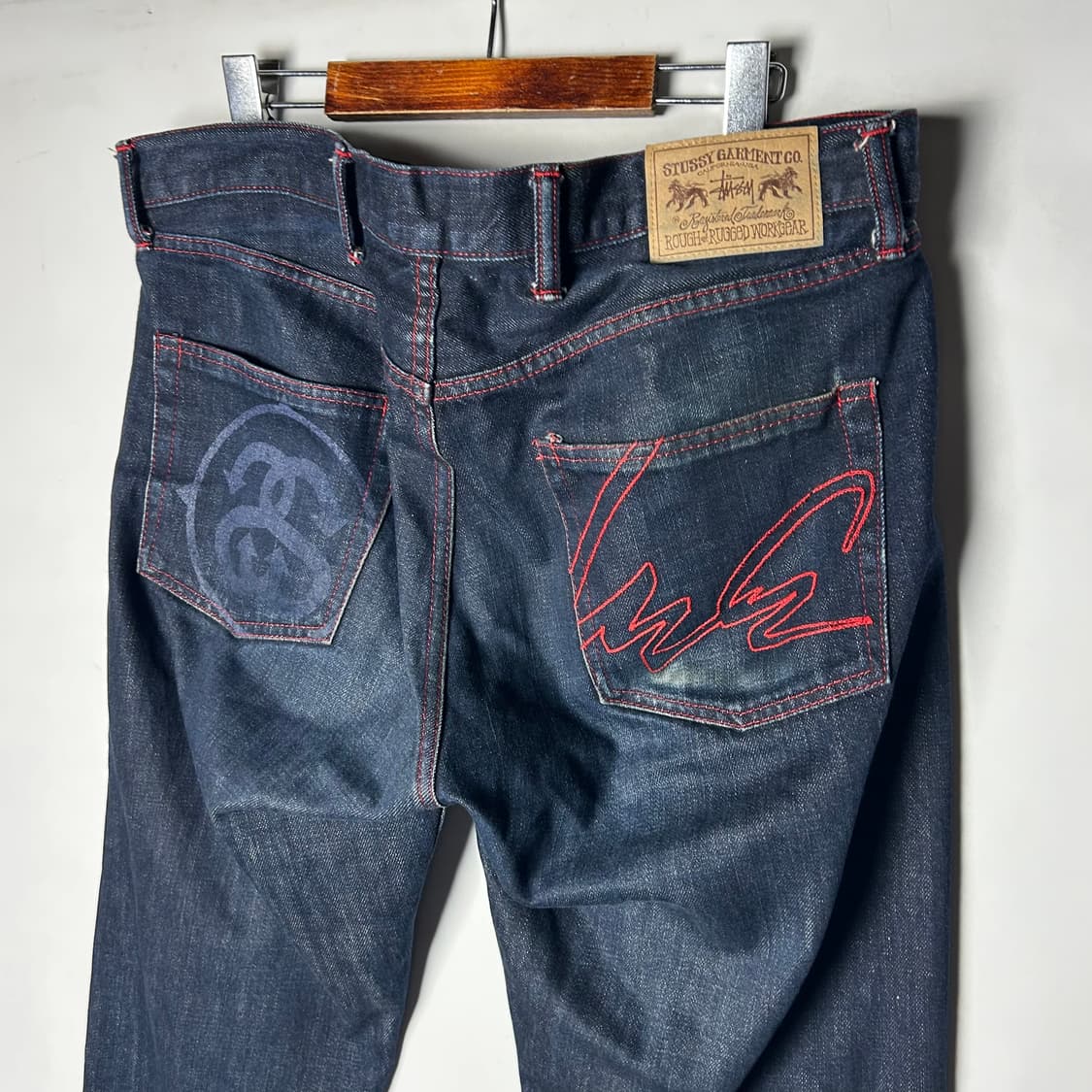 [STUSSY] 스투시 재팬 스티치 로고 데님팬츠 상품이미지3