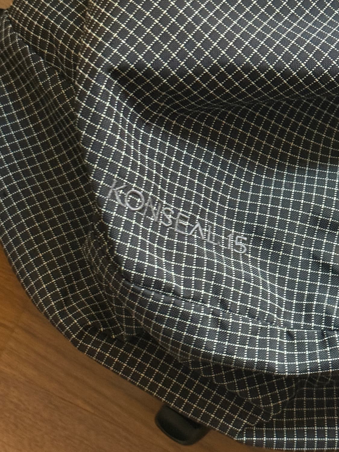 아크테릭스 컨실 15 백팩 블랙 상품이미지4