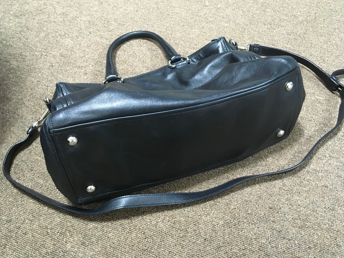 프라다 소프트 카프스킨 토트백 상품이미지10