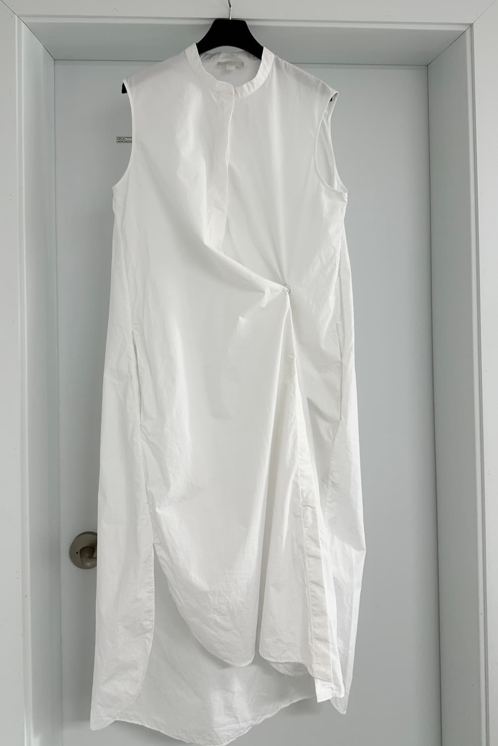 [COS /코스] 민소매 랩 원피스 상품이미지2