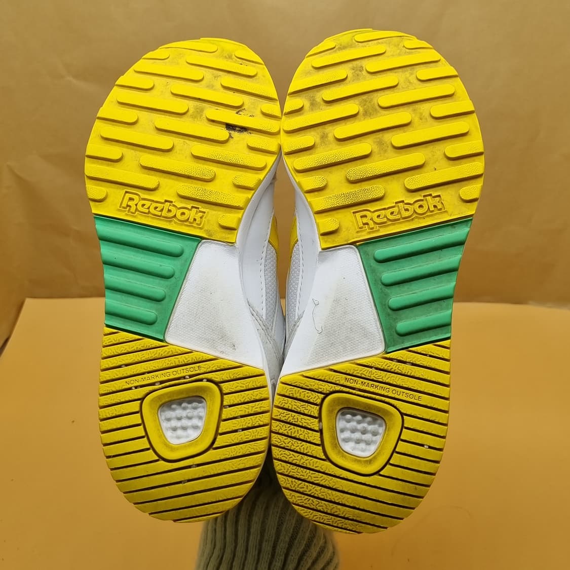 리복 BT21 로얄 브릿지 여성운동화235  상품이미지3