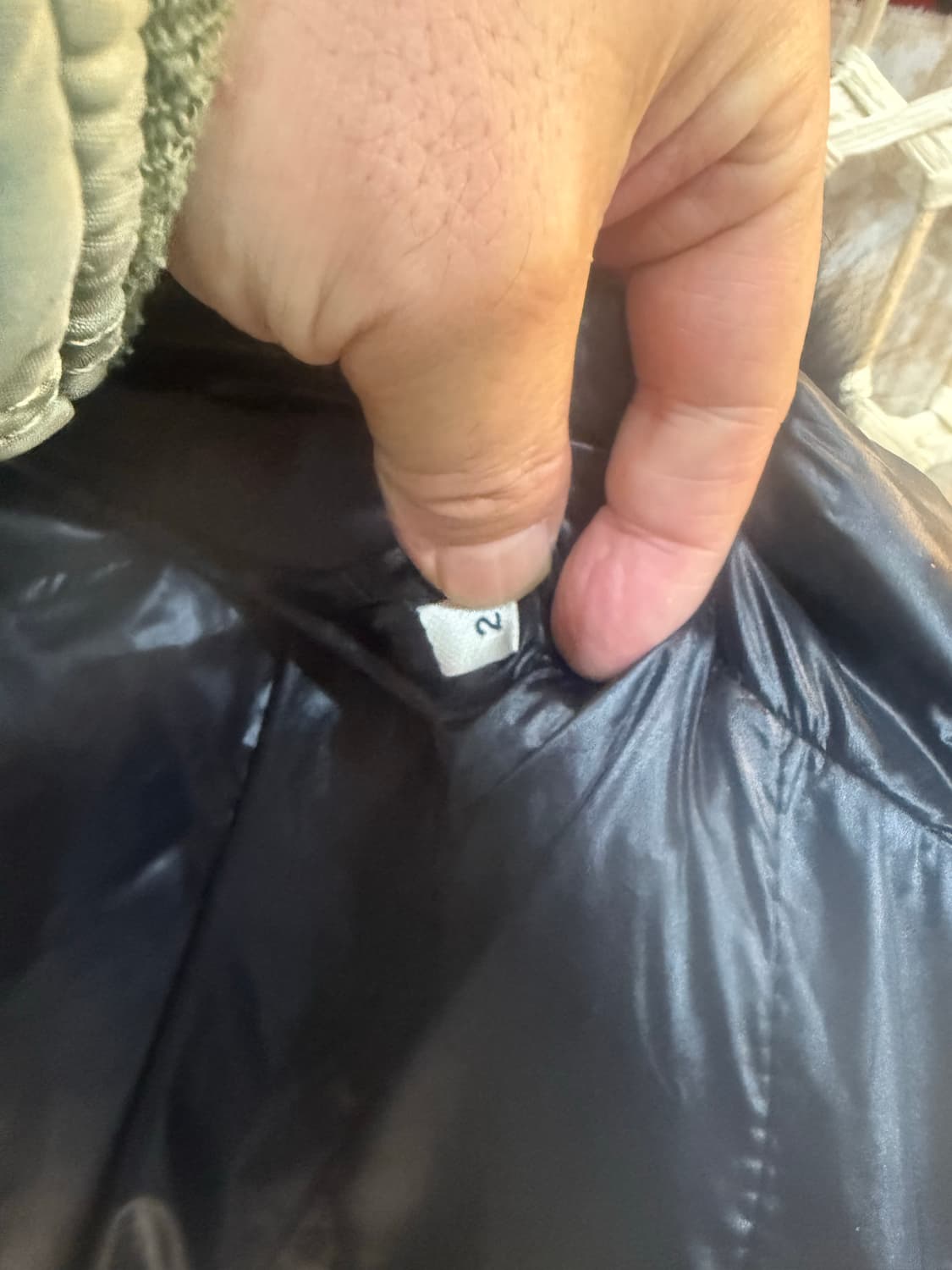 2/55-66 정품 몽클레어 그렉노블 패딩 팝니다 상품이미지4