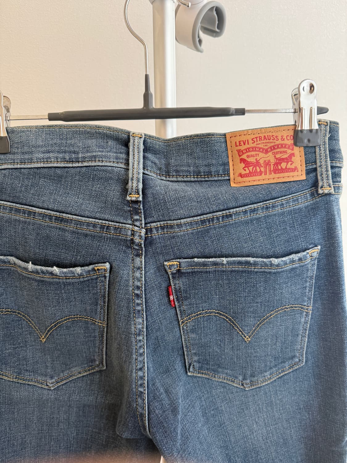 리바이스 315쉐이핑부츠컷 데님 26 상품이미지3