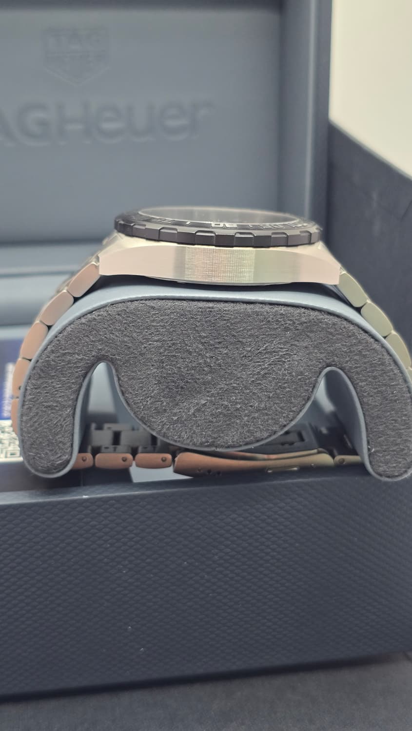 태그호이어 포뮬러1 크로노 블랙 24년 12월 쿼츠 시계 상품이미지3