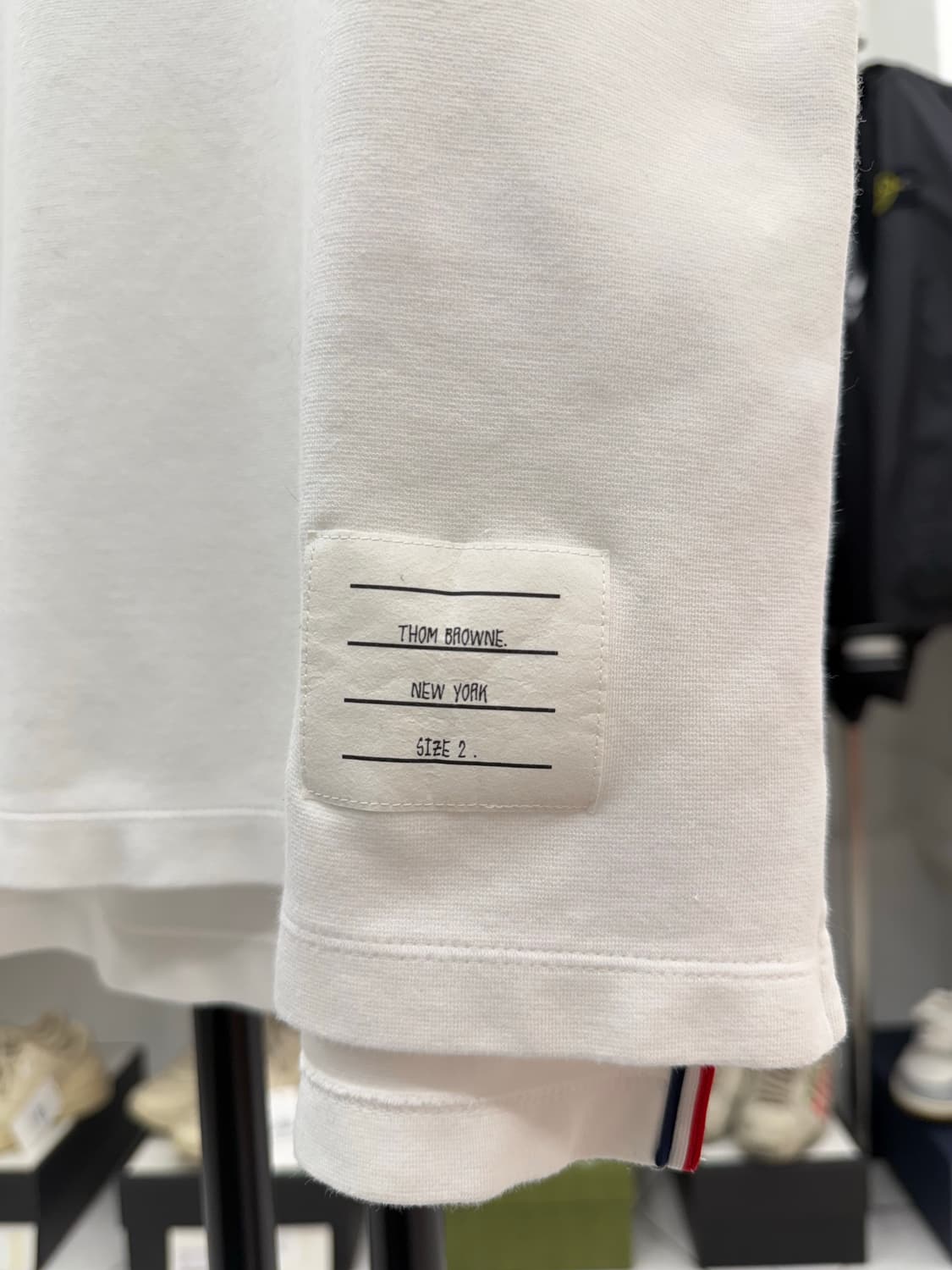 [2] 톰브라운 사선완장 코튼 반팔티 상품이미지4