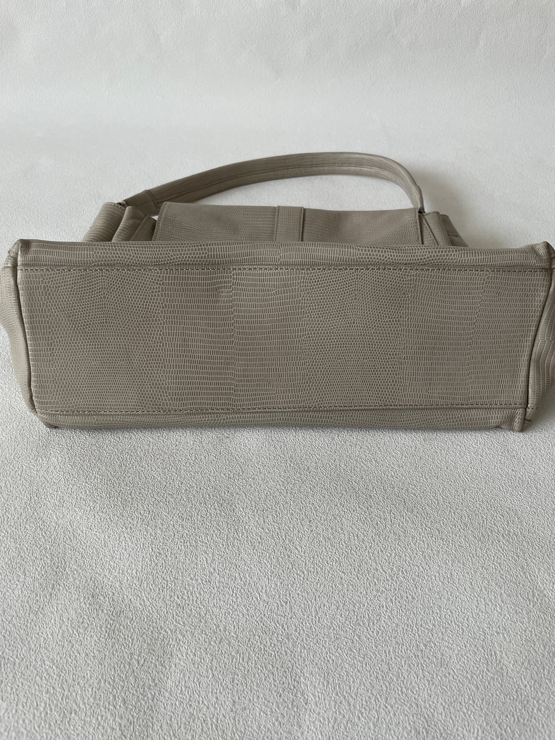 루즈앤라운지(rouge&lounge) 레더 토트백 상품이미지4