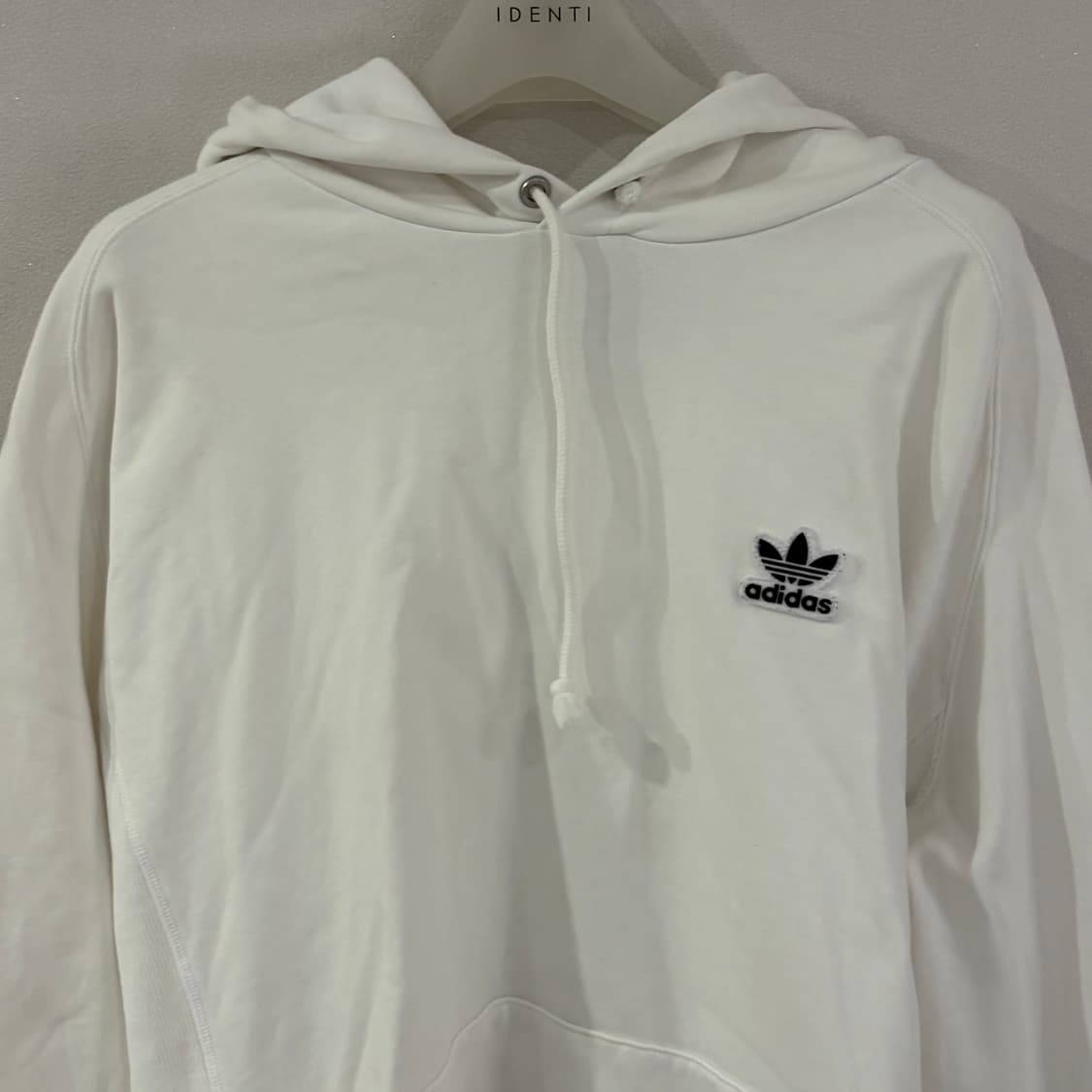 아디다스 화이트 후드티 상품이미지2