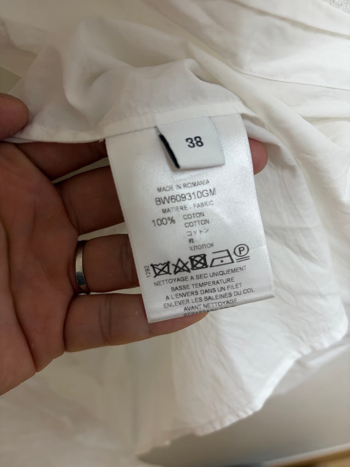 지방시 26ss 스트럭처드 숄더 셔츠 상품이미지4