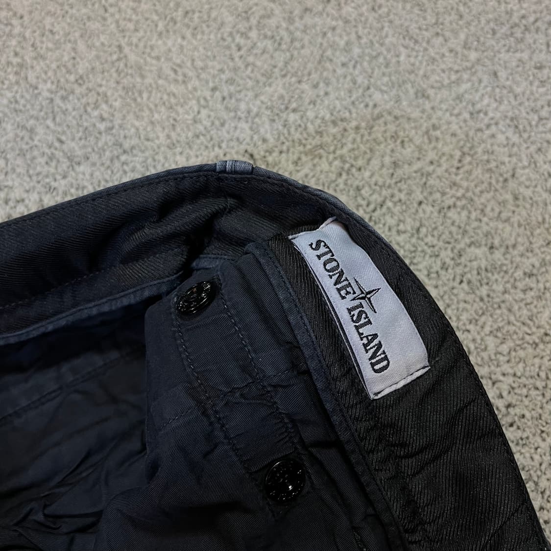 스톤아일랜드 와펜 카고 팬츠 상품이미지6